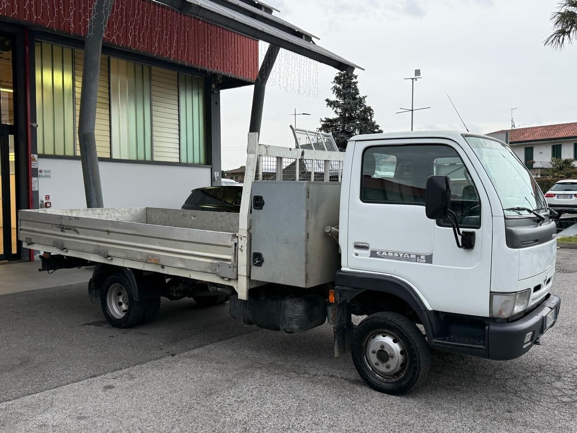 Nissan Cabstar
