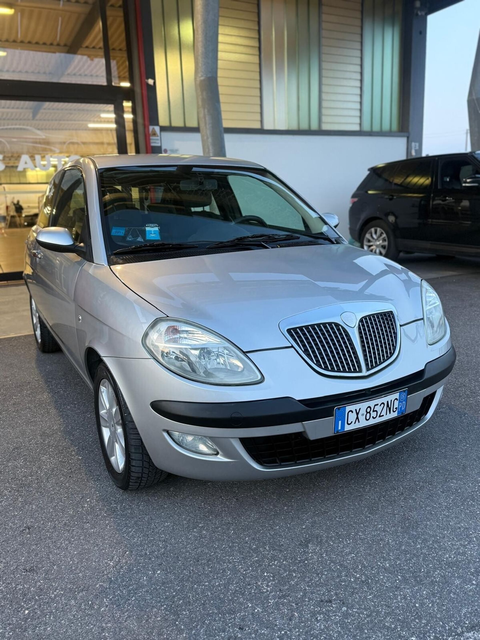 Lancia Ypsilon