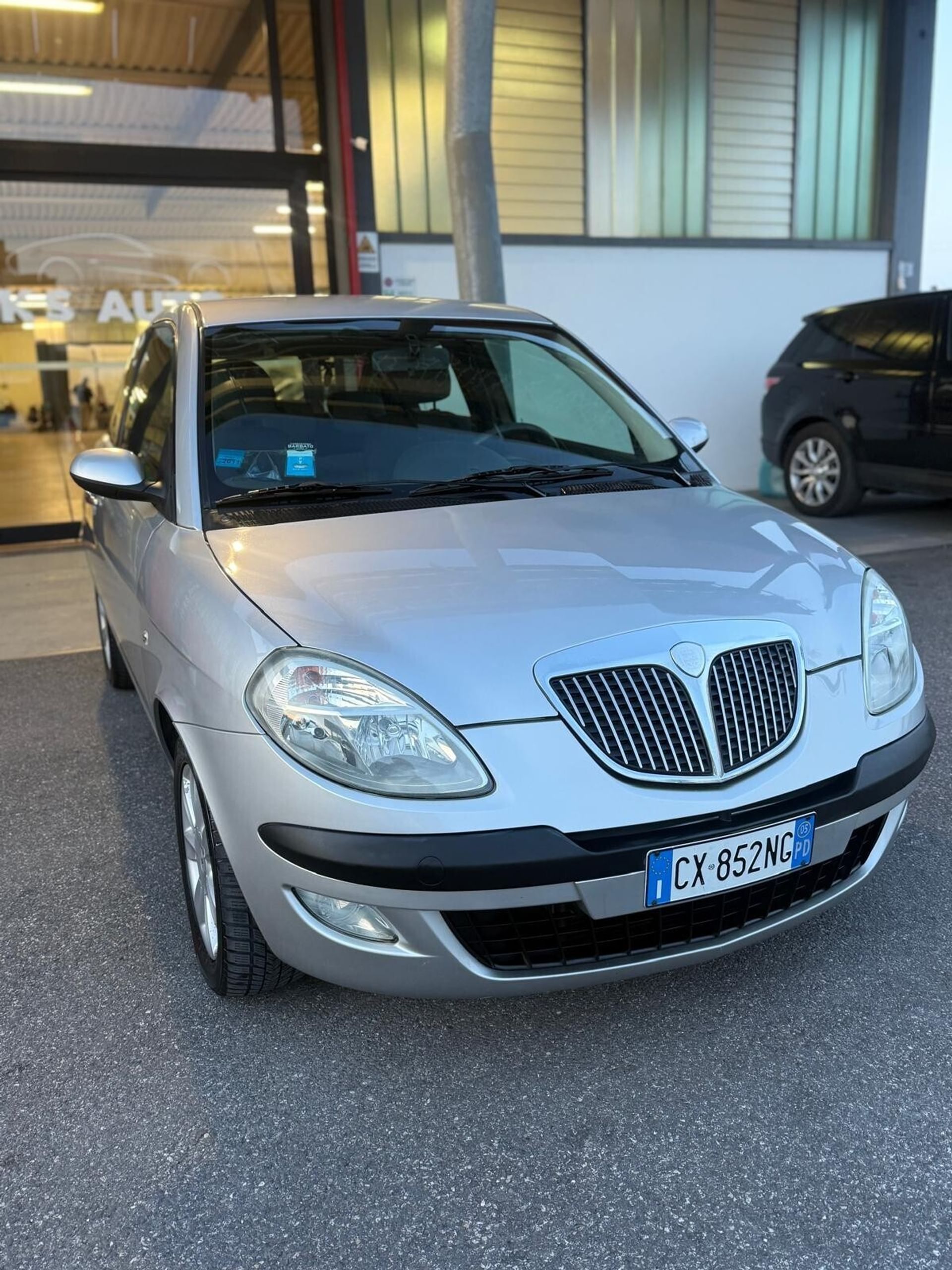 Lancia Ypsilon