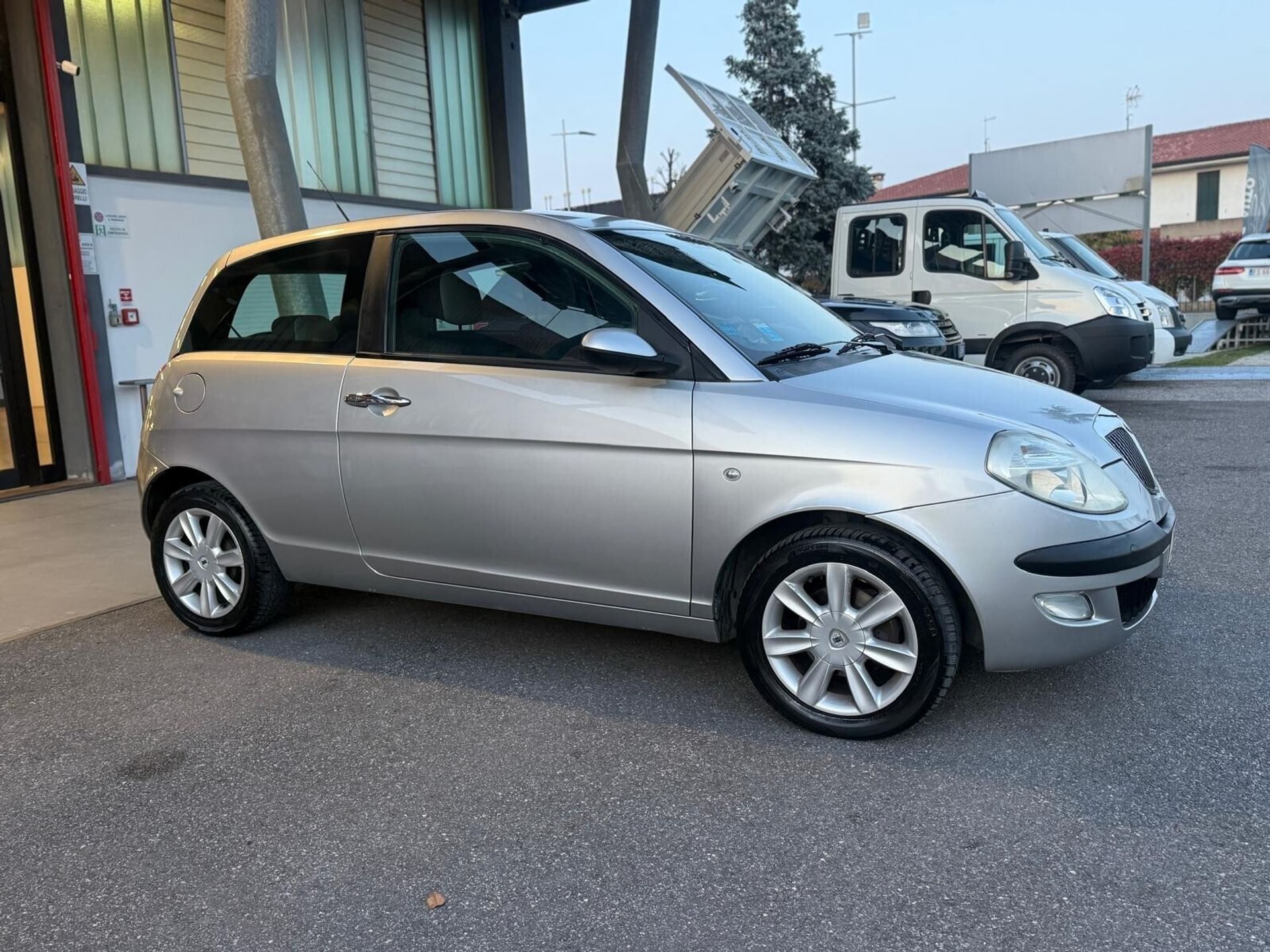 Lancia Ypsilon