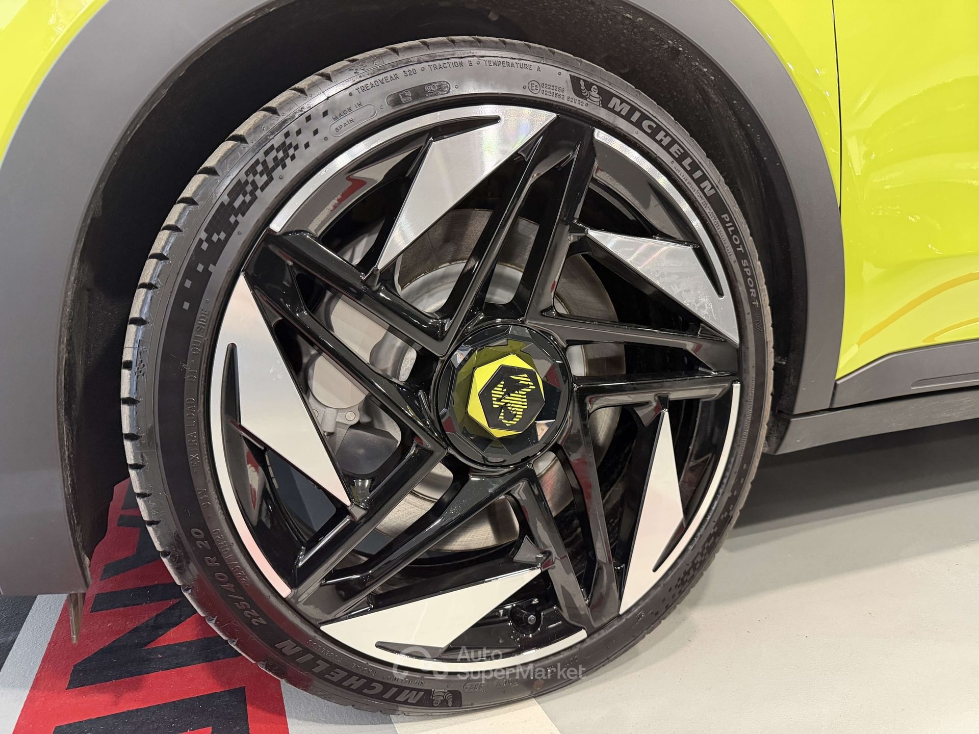 Abarth 600e