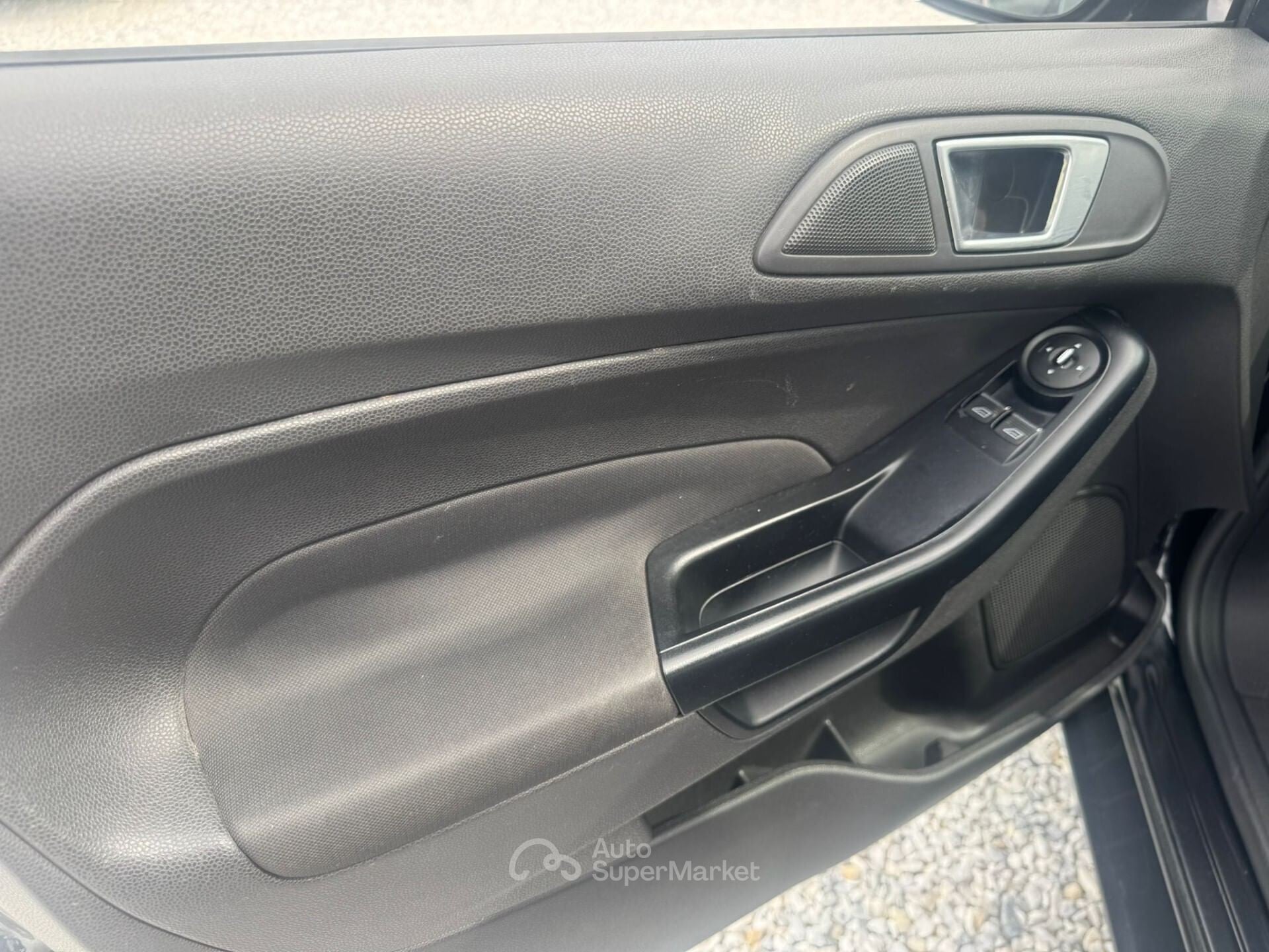 2013 Ford FIESTA