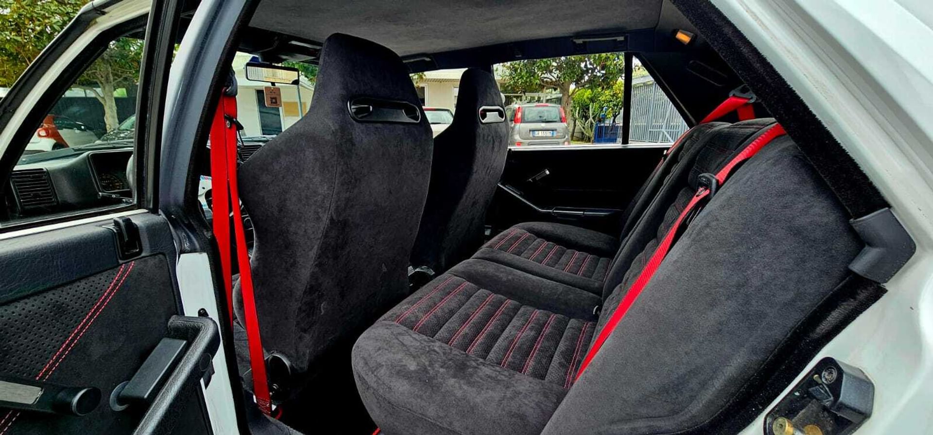 Lancia Delta HF Integrale EVO1