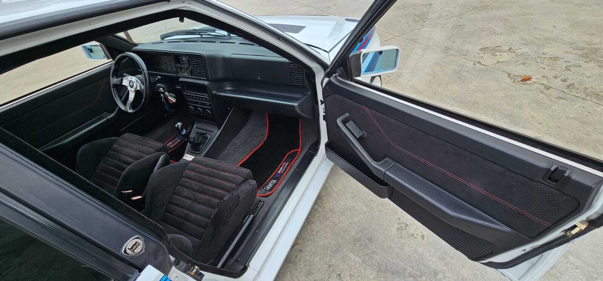 Lancia Delta HF Integrale EVO1