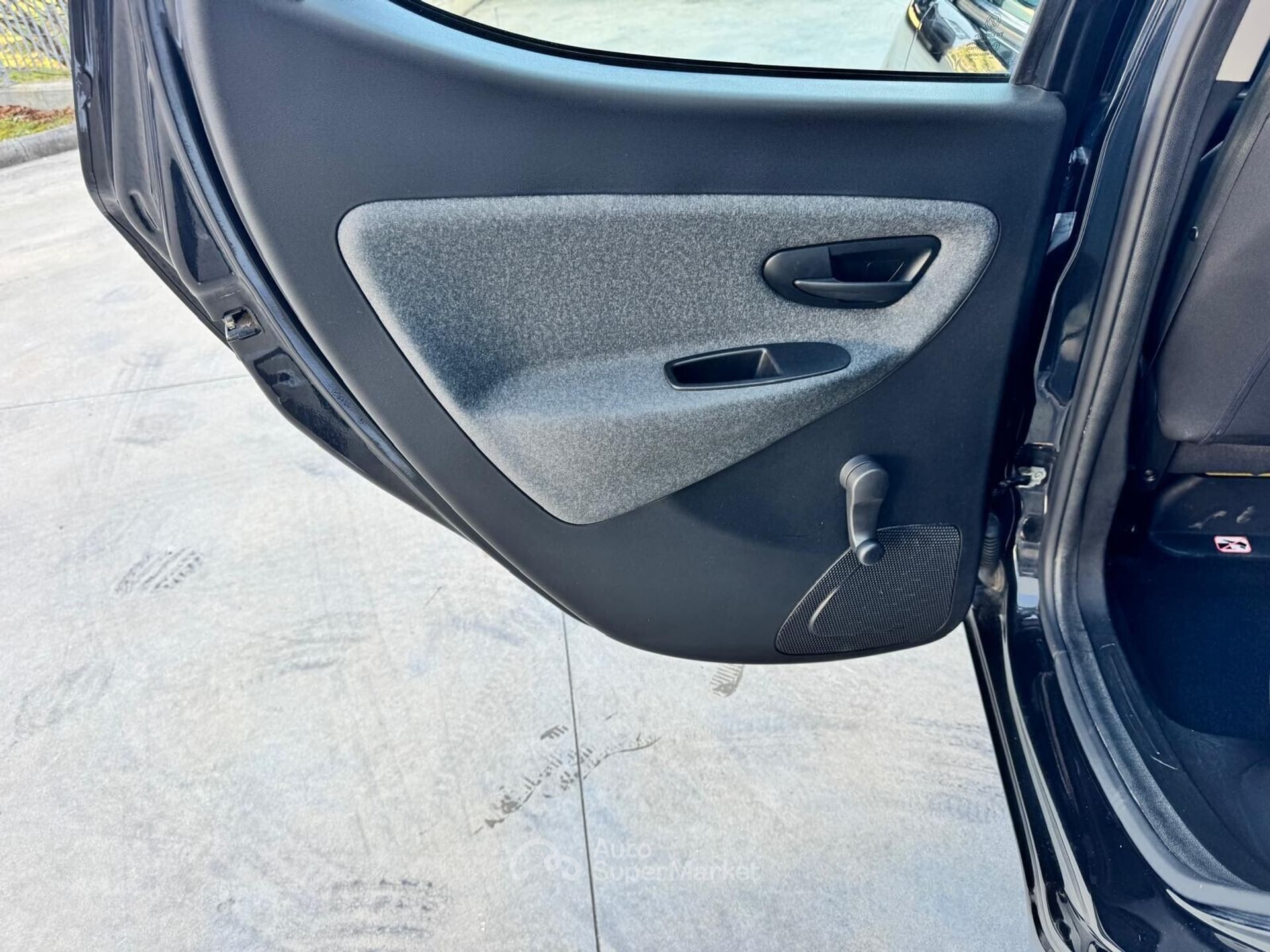 Lancia Ypsilon