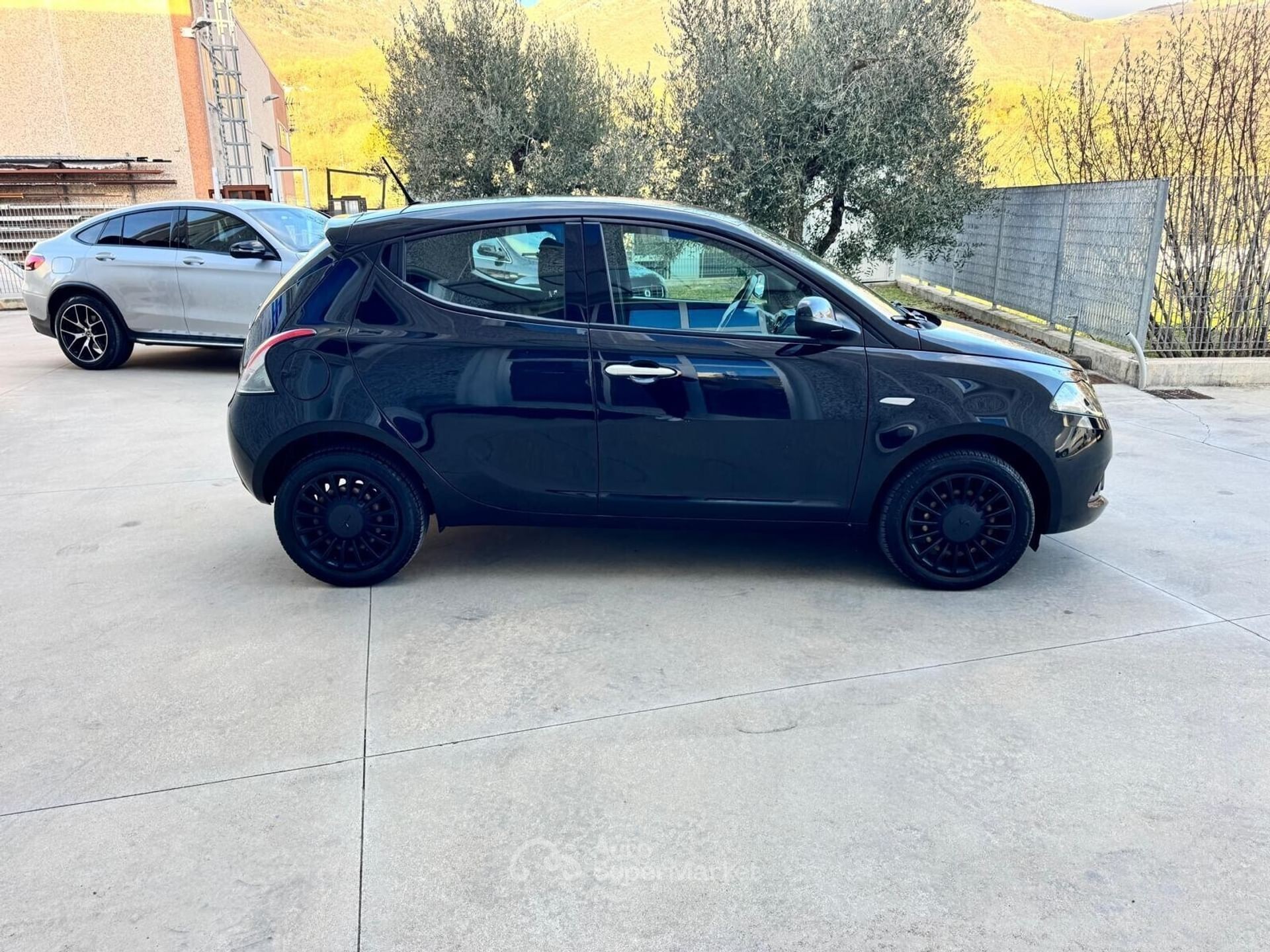 Lancia Ypsilon