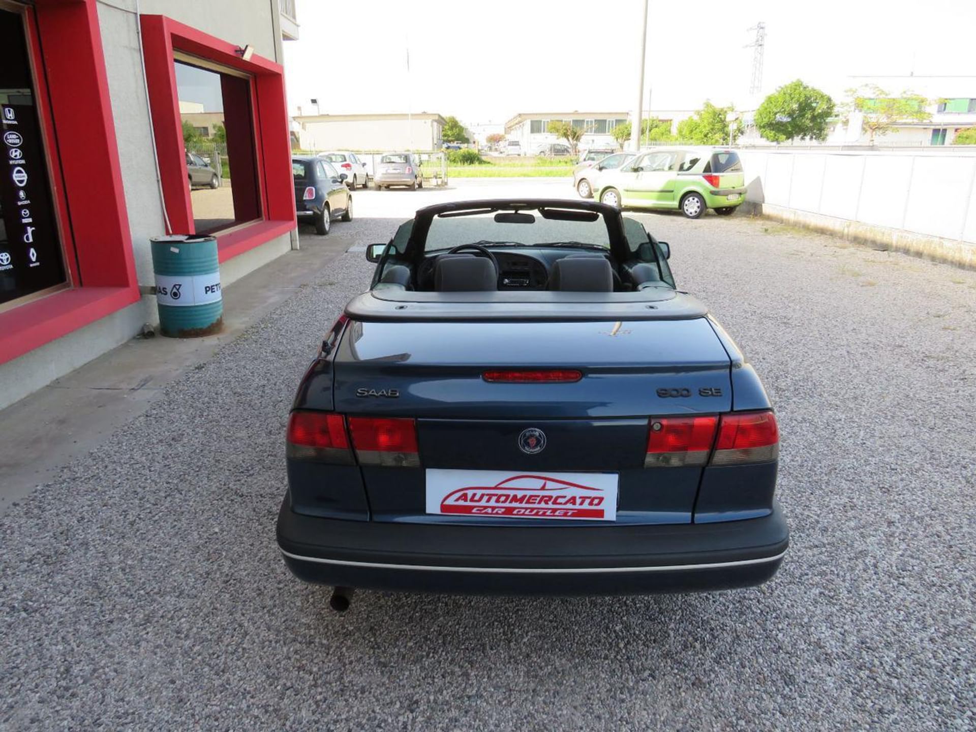 Saab 900