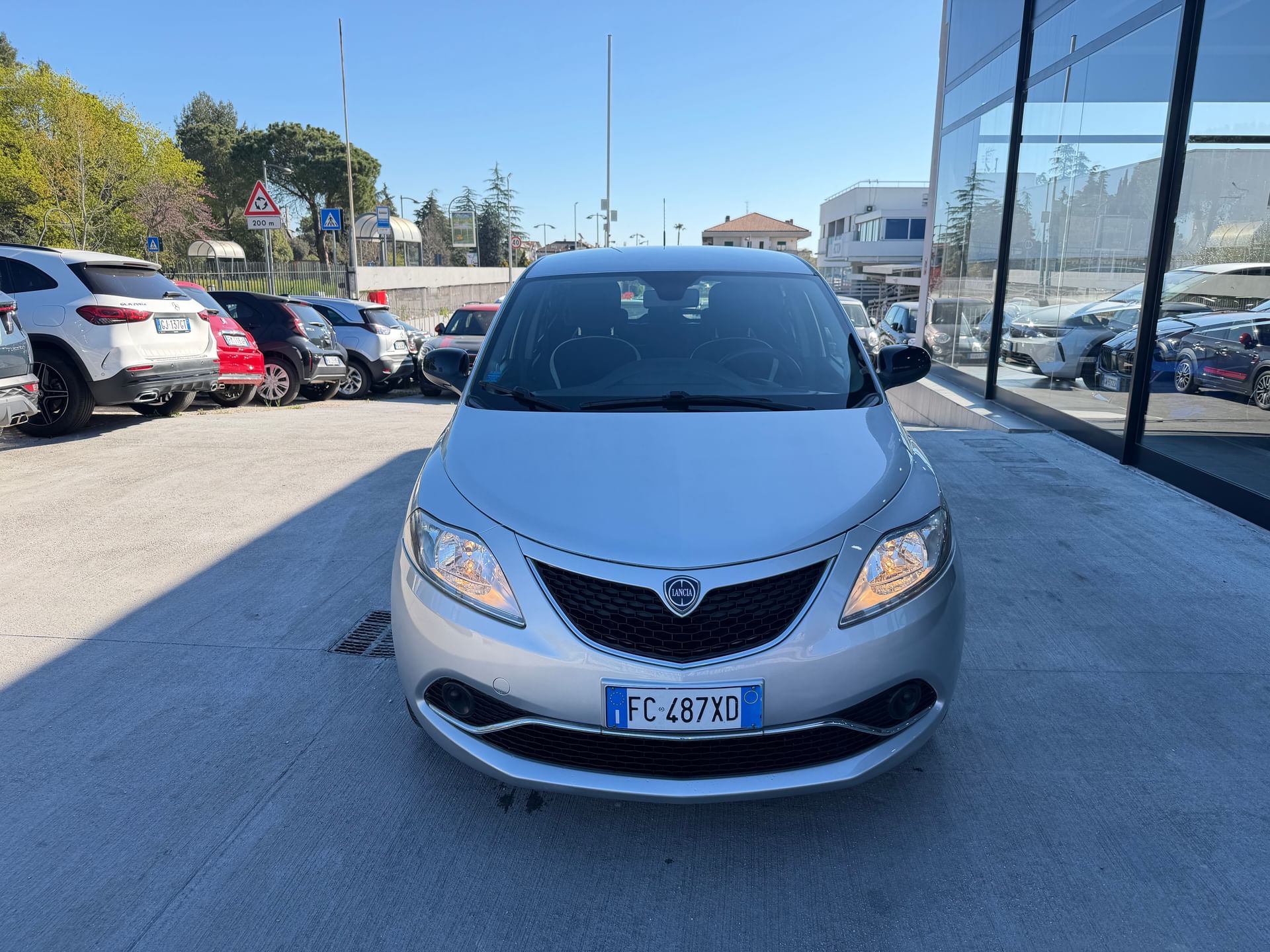 Lancia Ypsilon