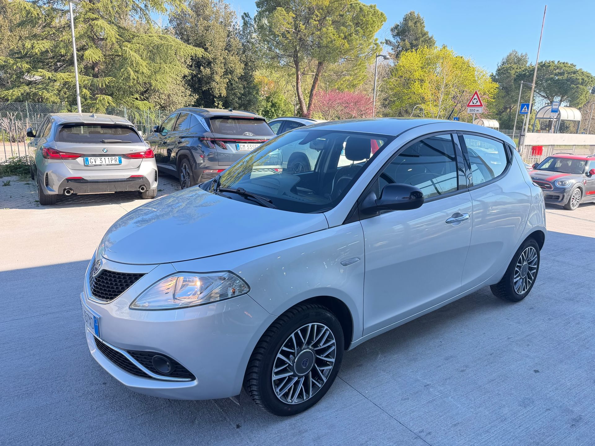 Lancia Ypsilon