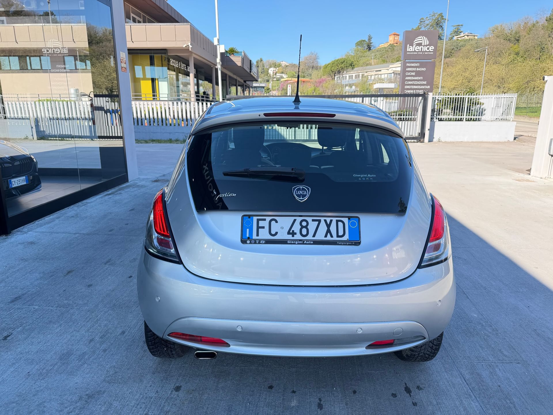 Lancia Ypsilon