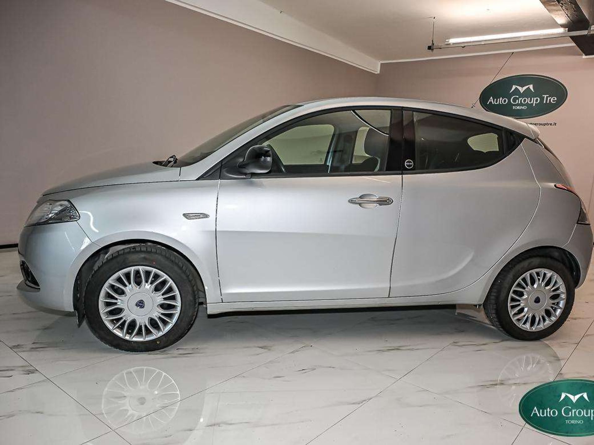 Lancia Ypsilon