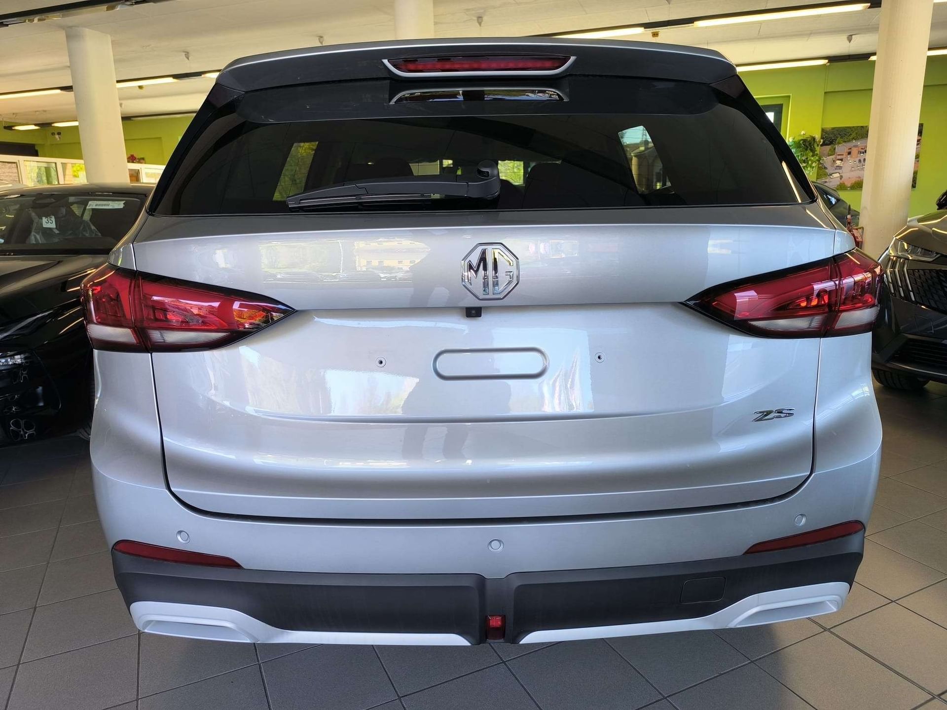 MG ZS