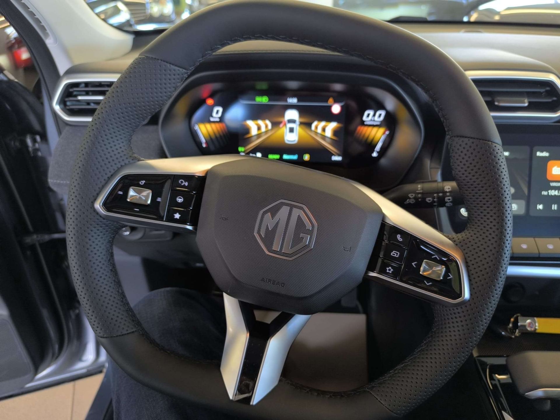 MG ZS