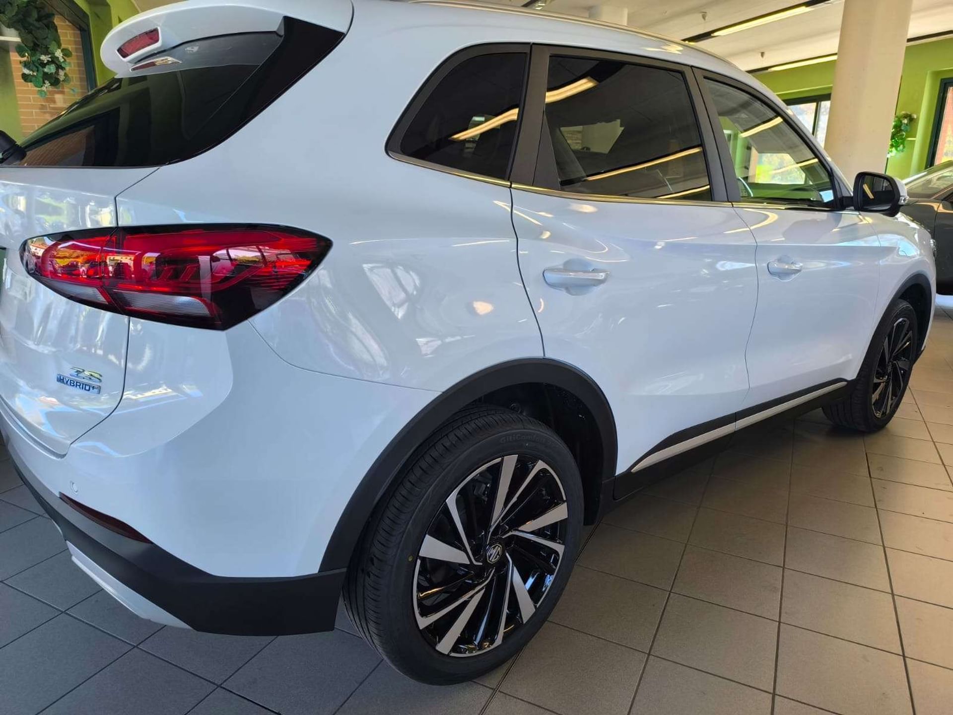 MG ZS