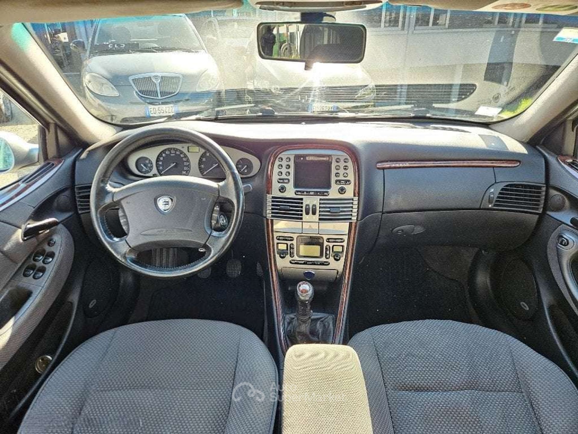 Lancia Lybra