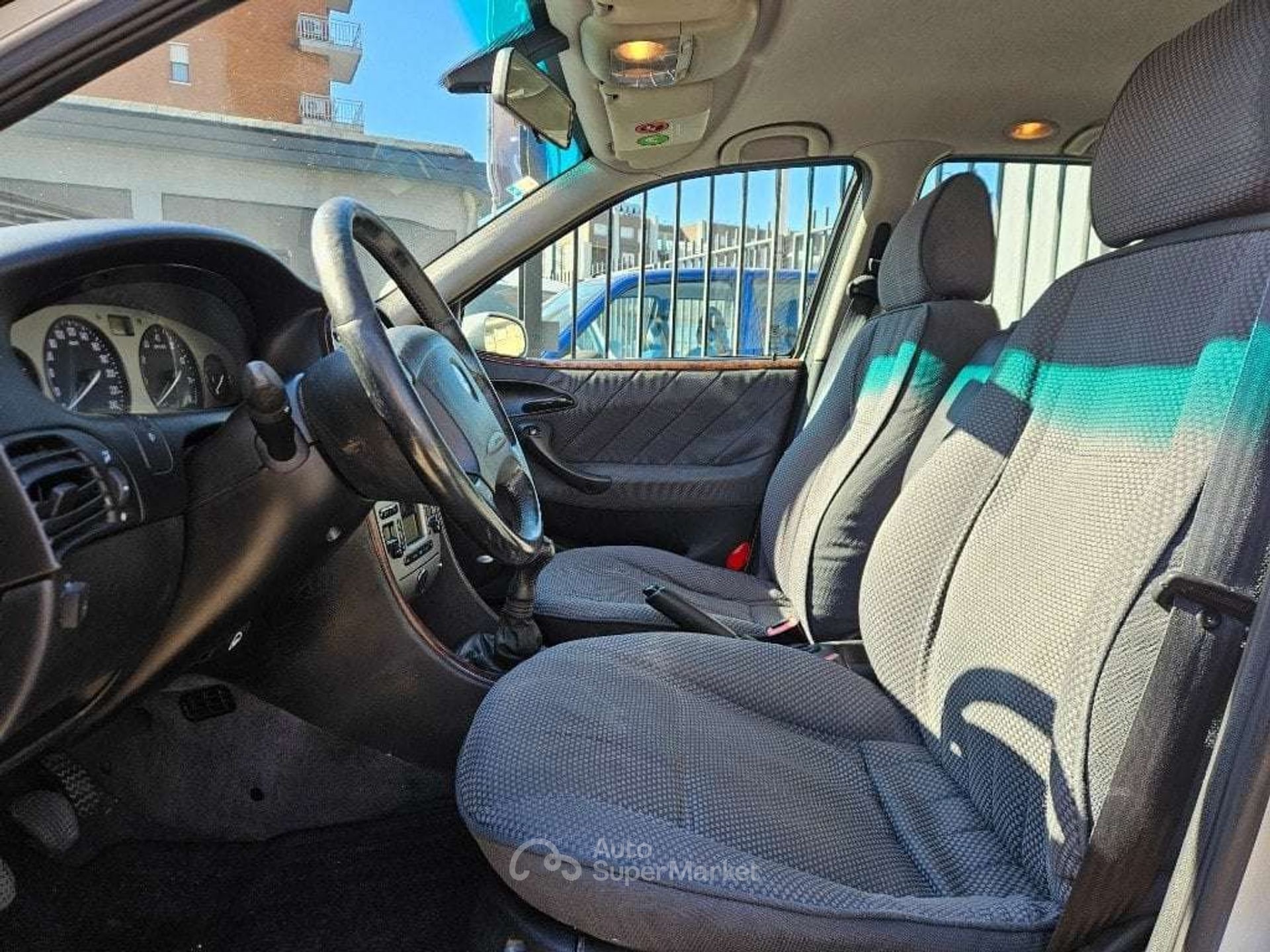 Lancia Lybra