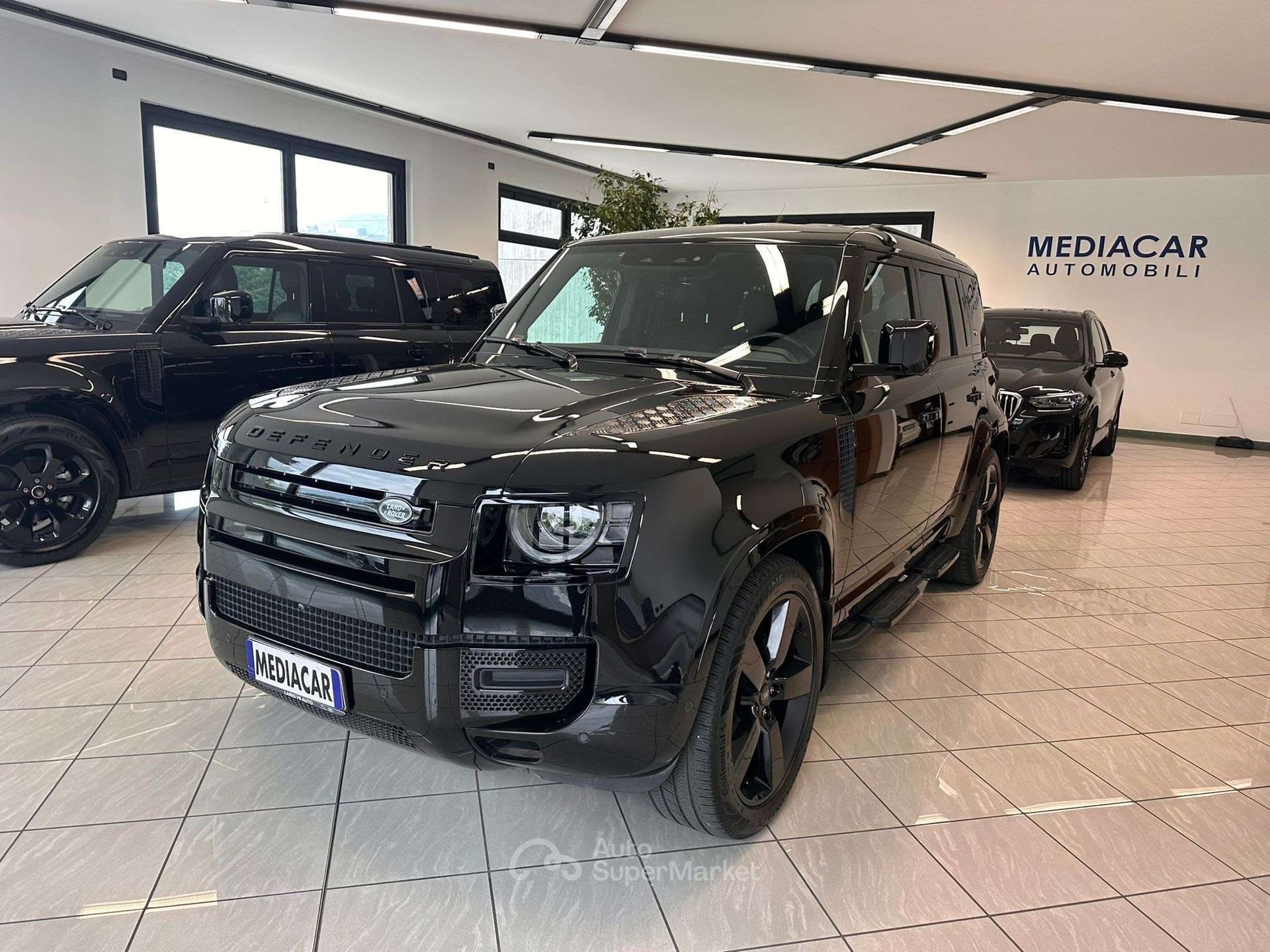 Land Rover Defender 110 3.0d i6 mhev SE awd 200cv auto autocarro + Iva ...
