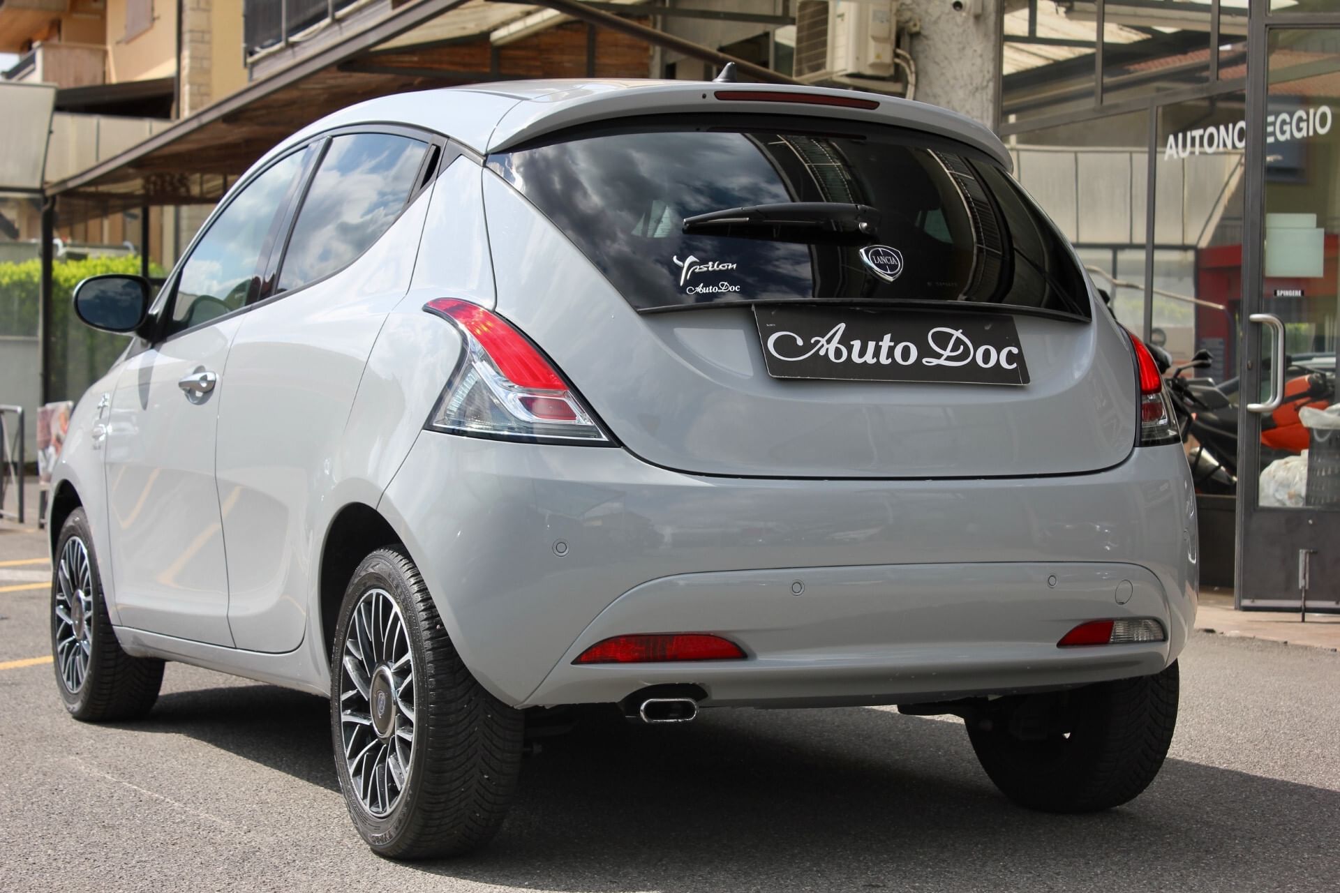 Lancia Ypsilon