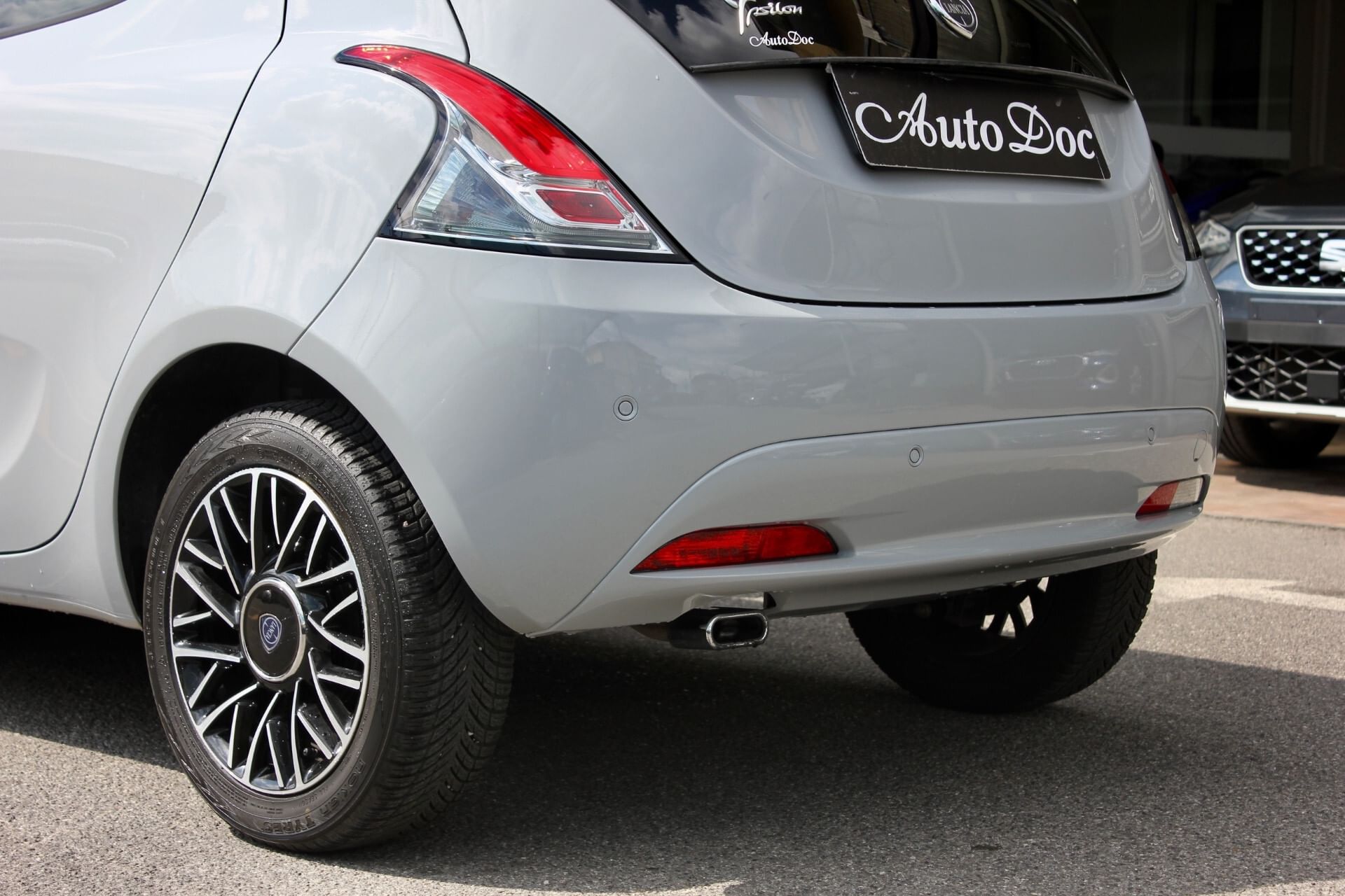 Lancia Ypsilon