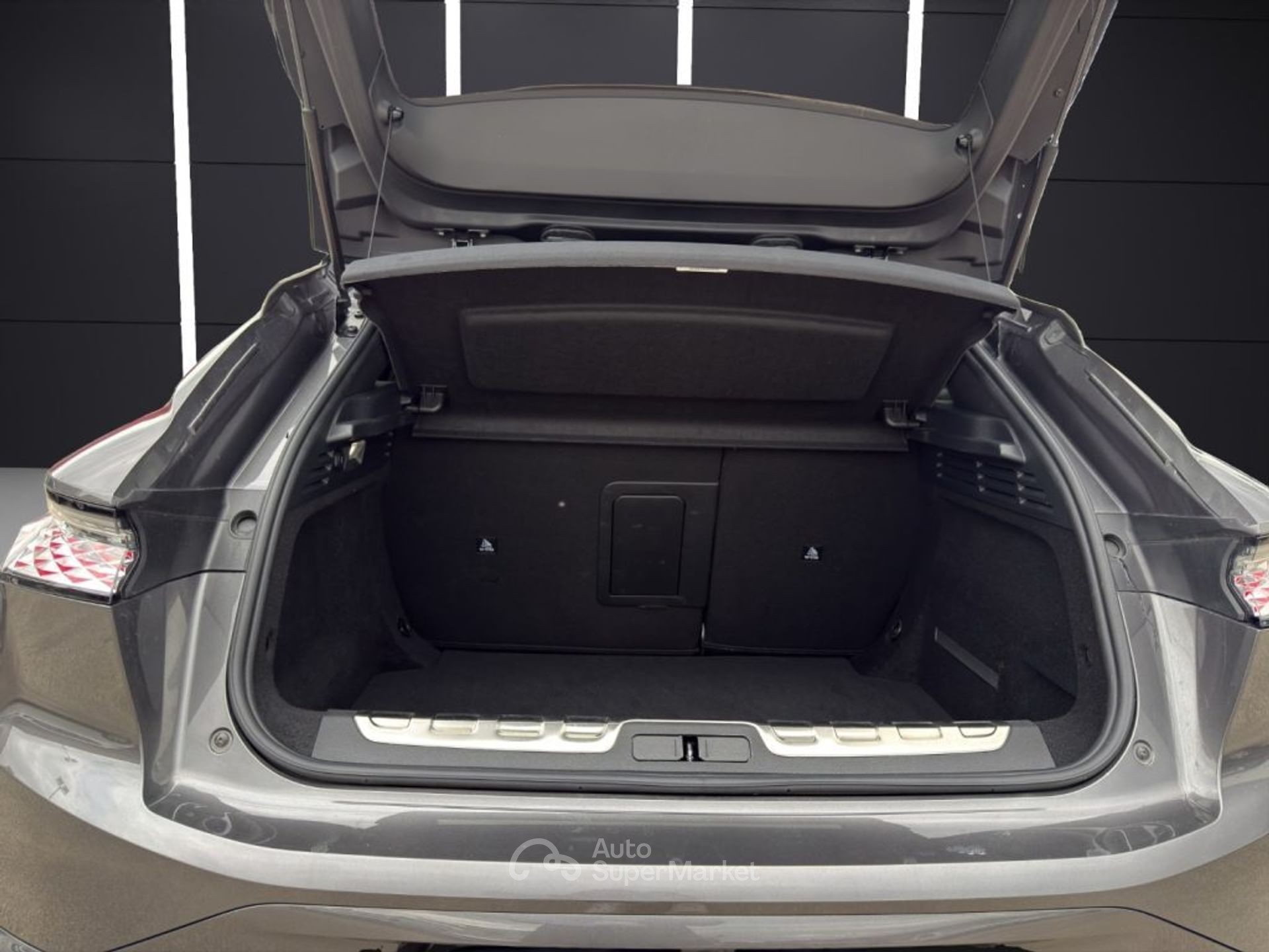 DS Automobiles DS 4