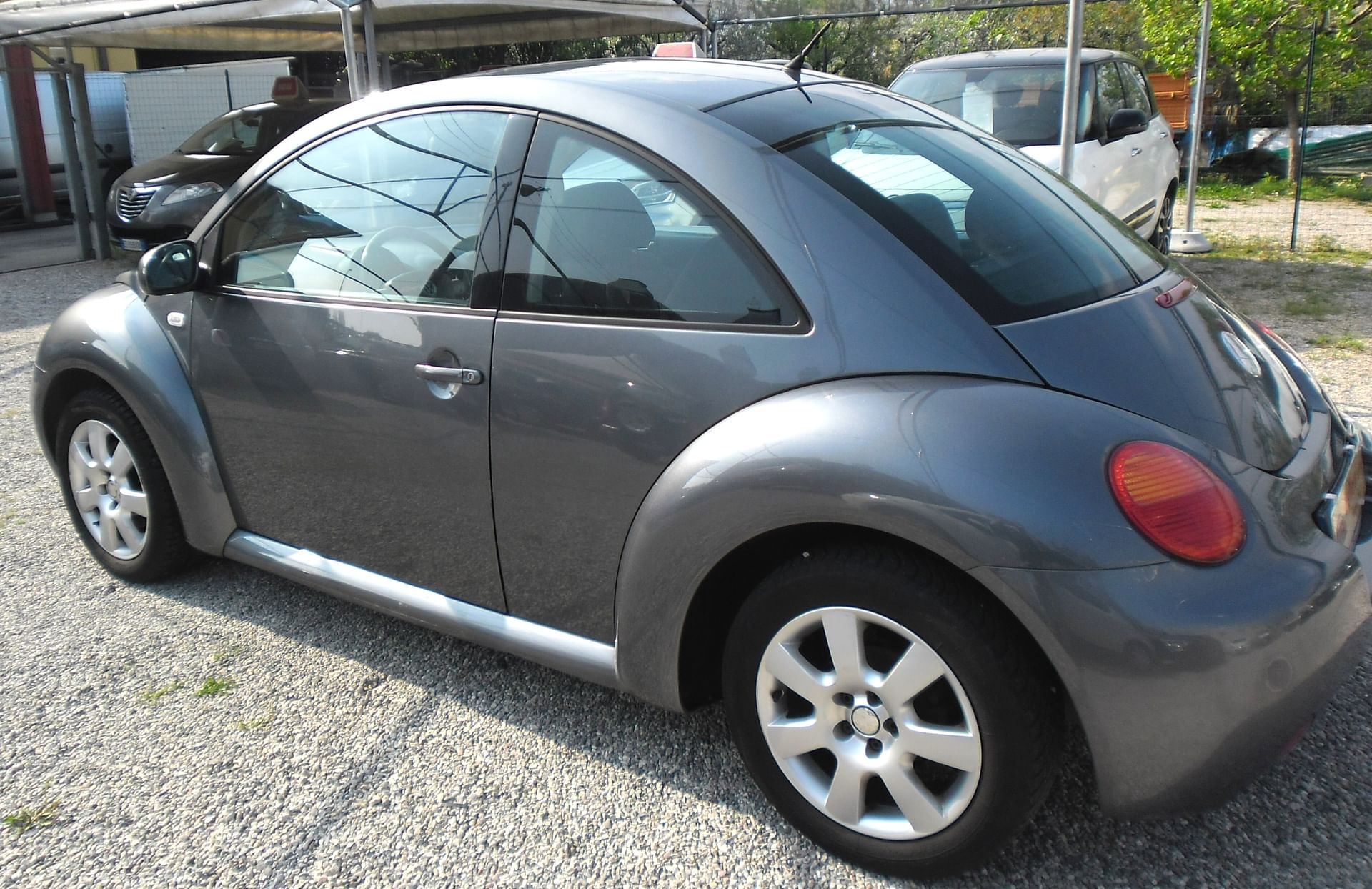 Volkswagen New Beetle