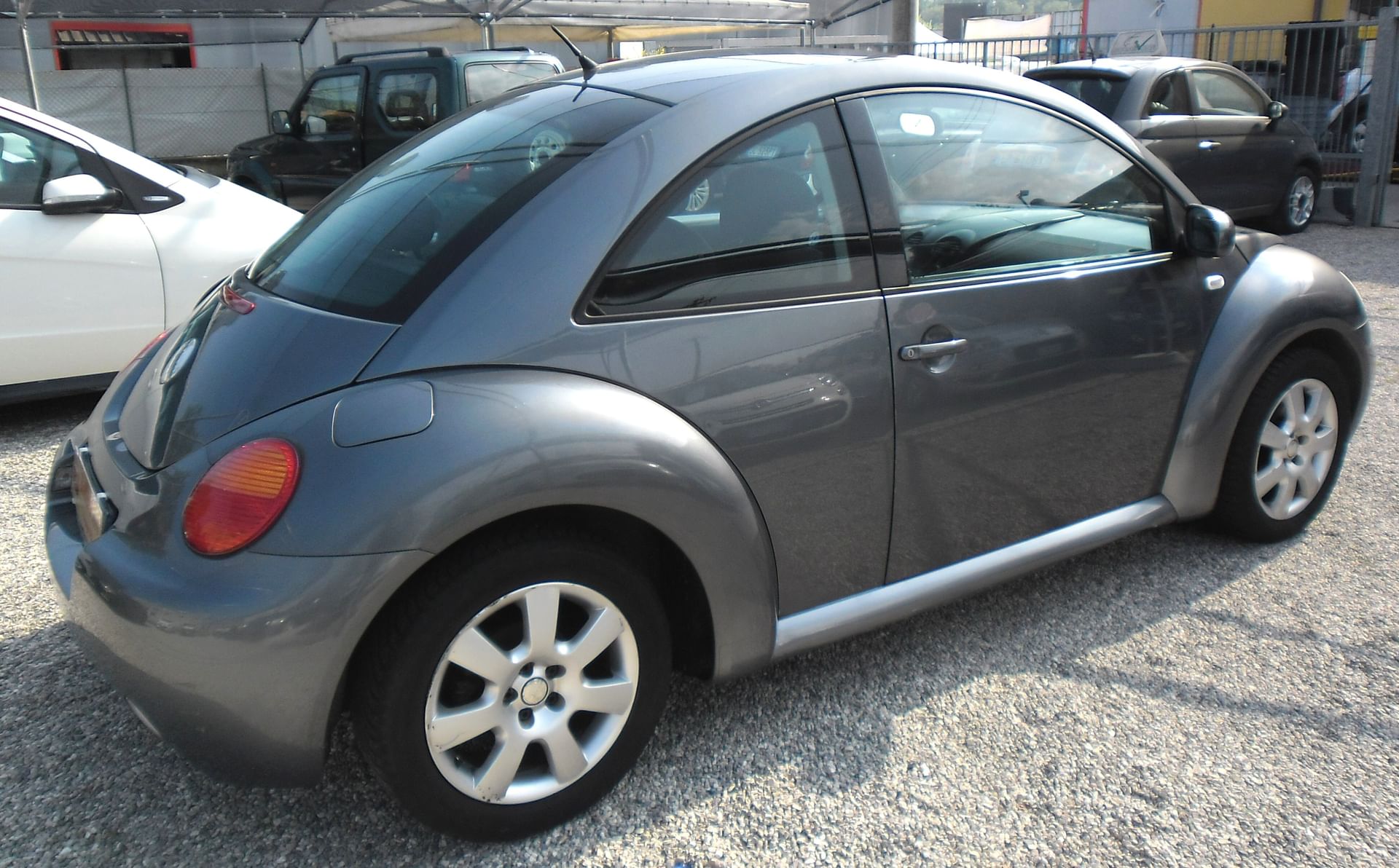 Volkswagen New Beetle