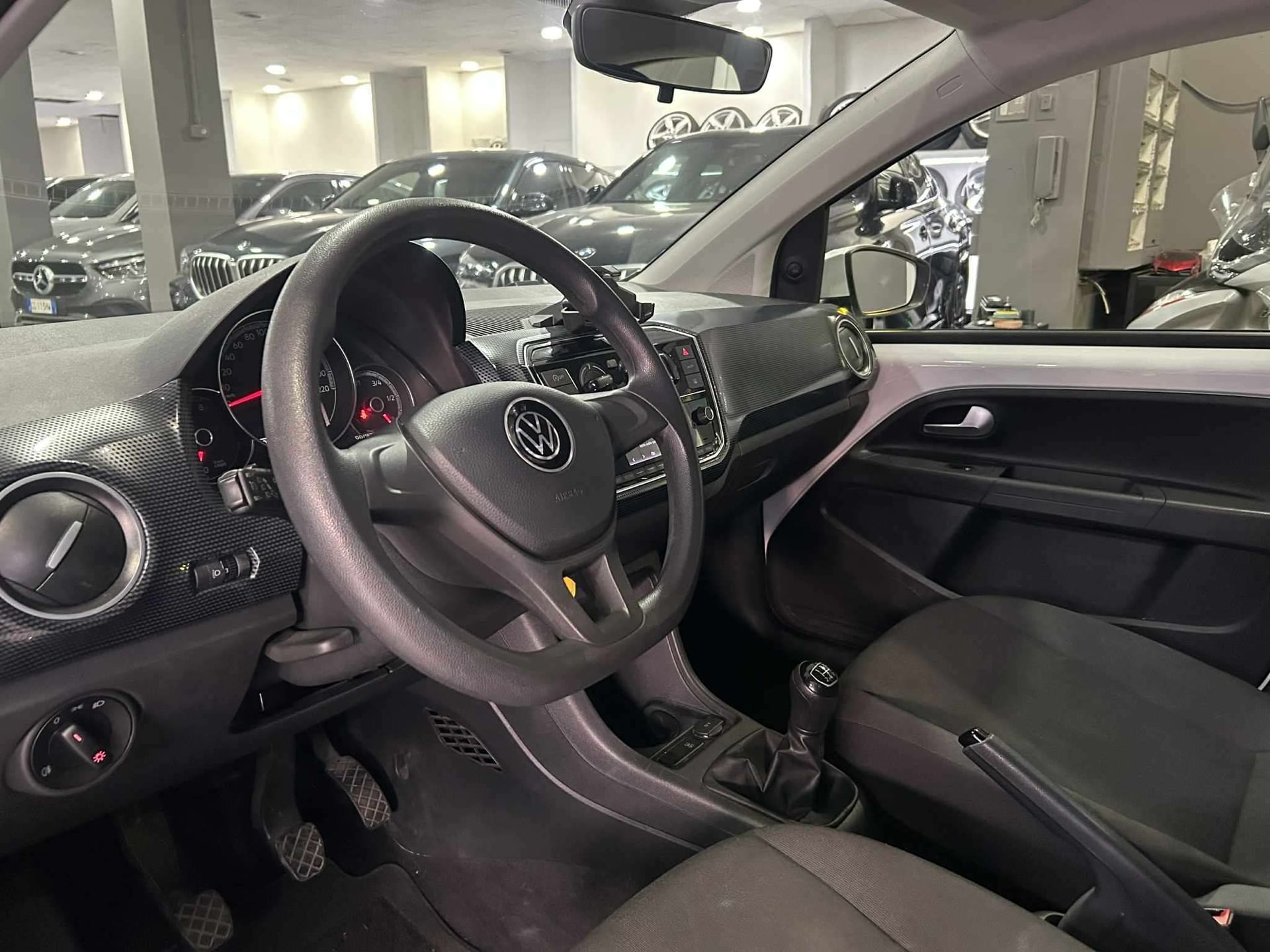 Volkswagen up!