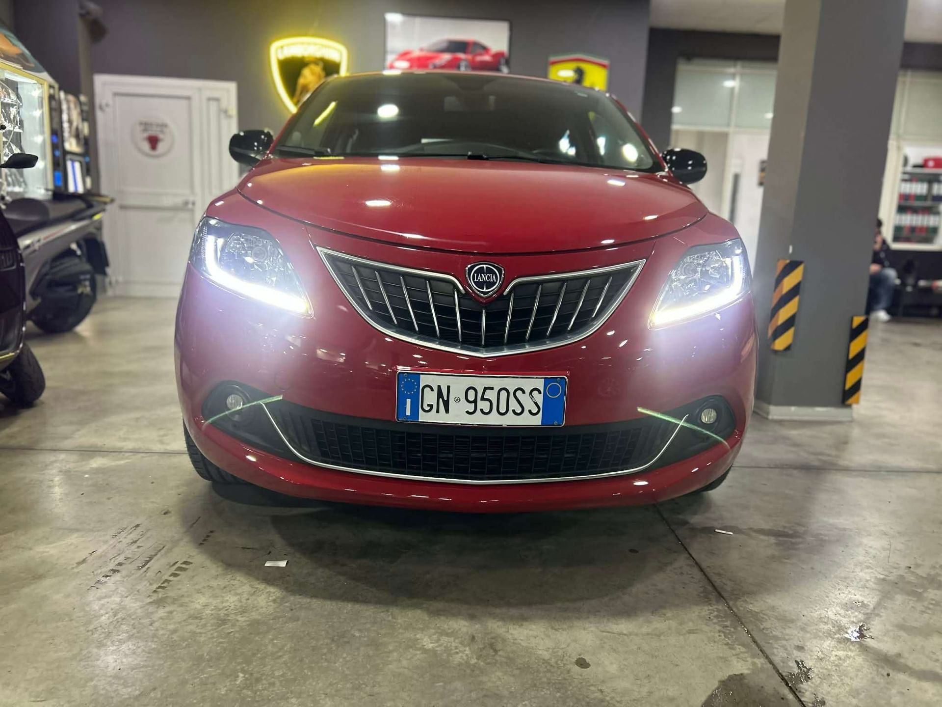 Lancia Ypsilon