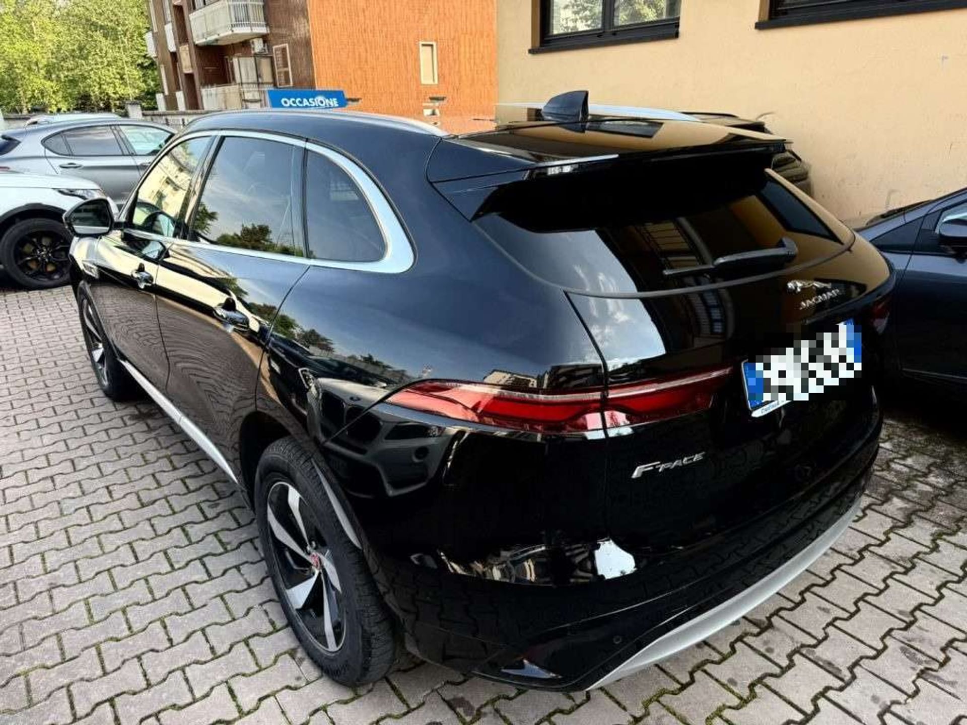 Jaguar F-Pace