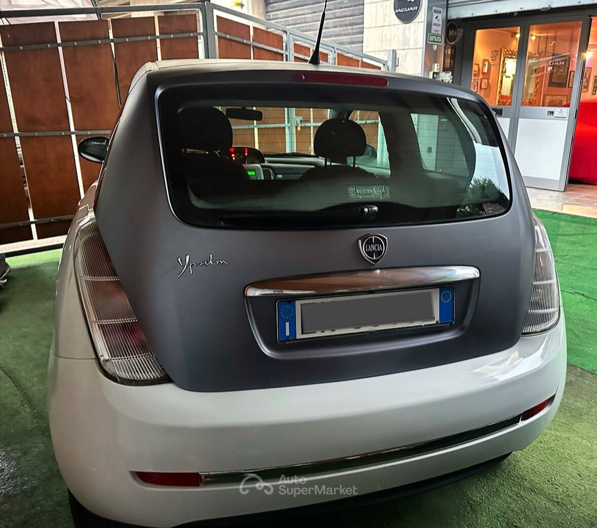 Lancia Ypsilon