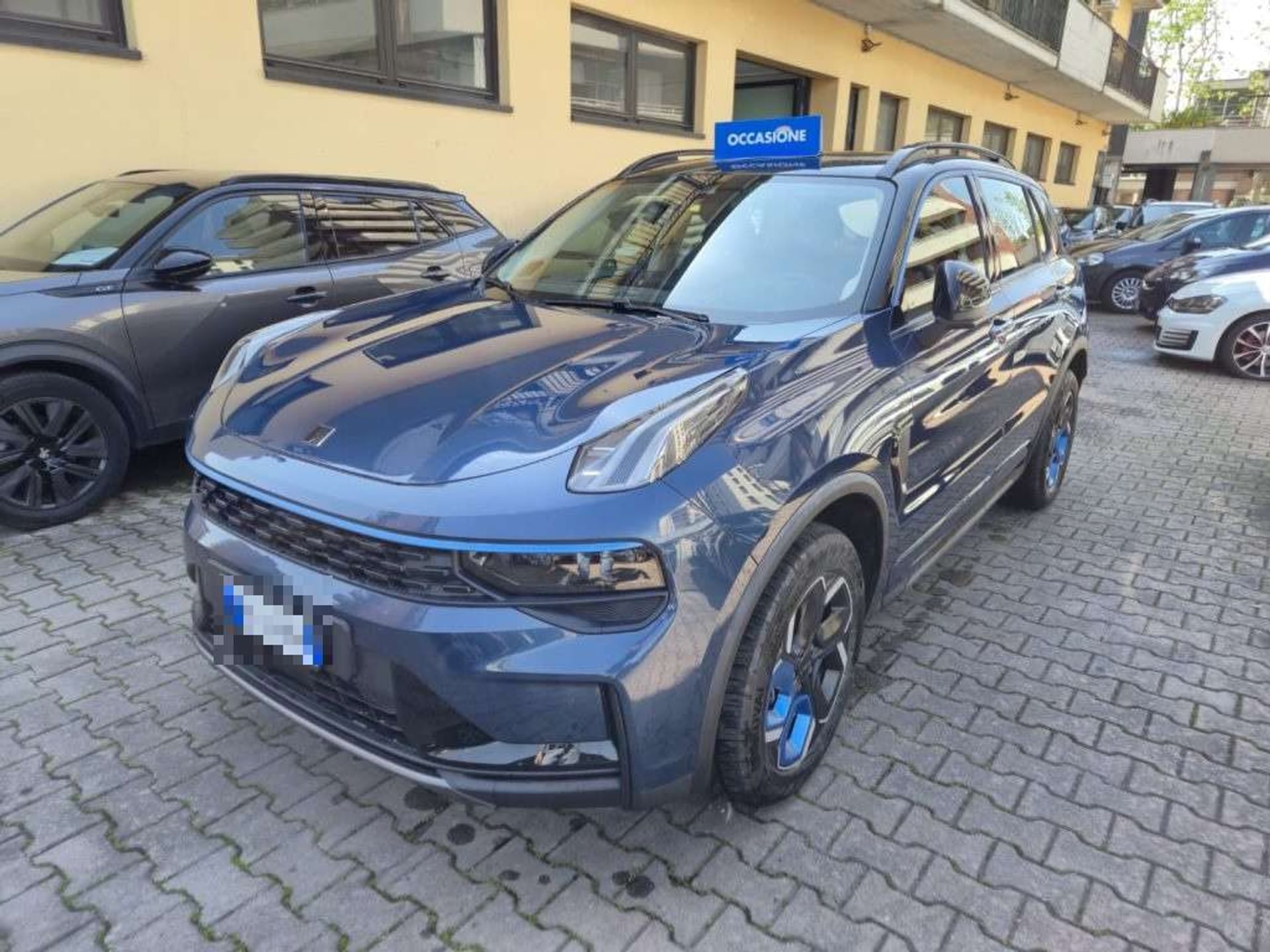 Lynk & Co 01