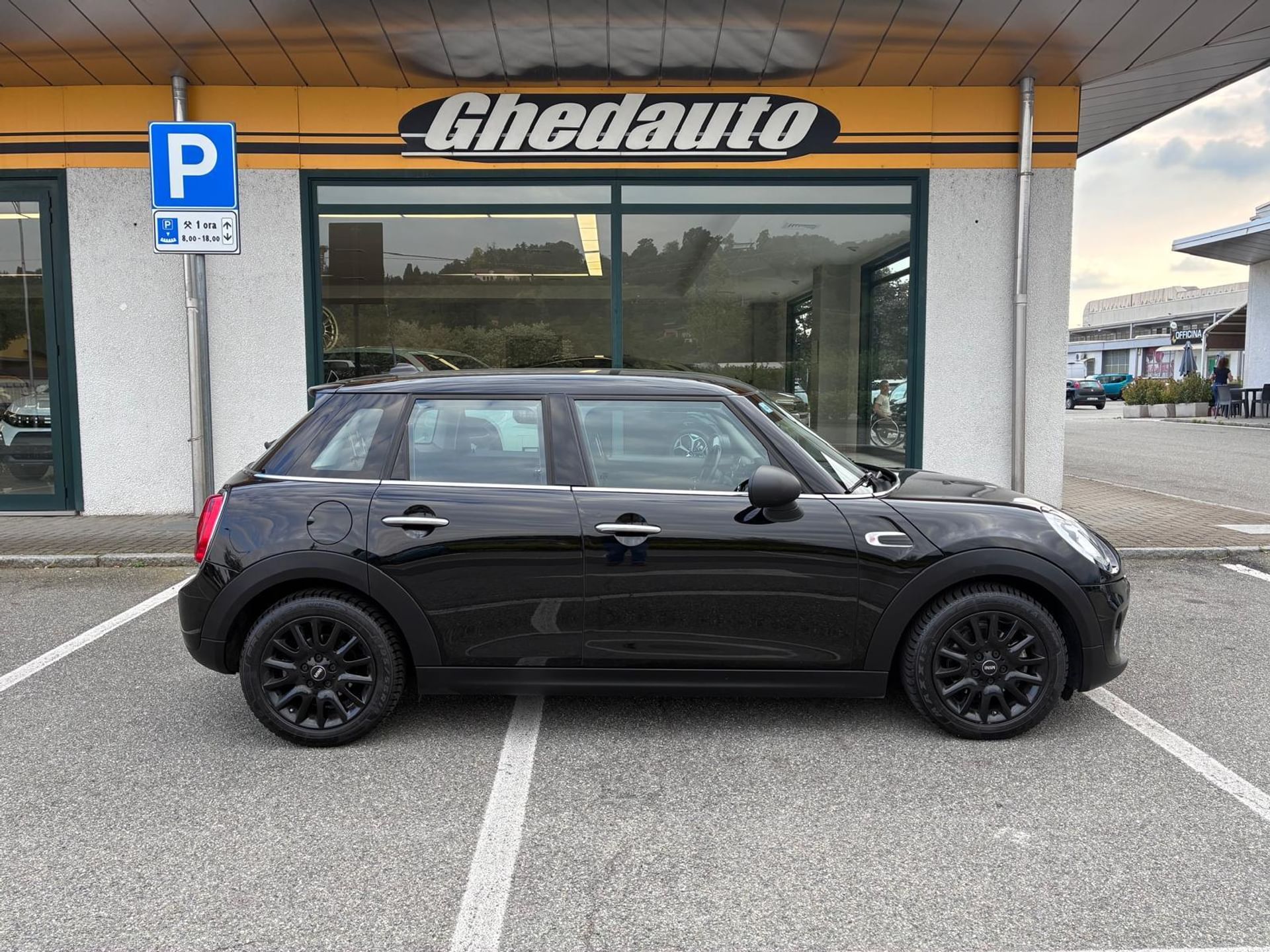 MINI One