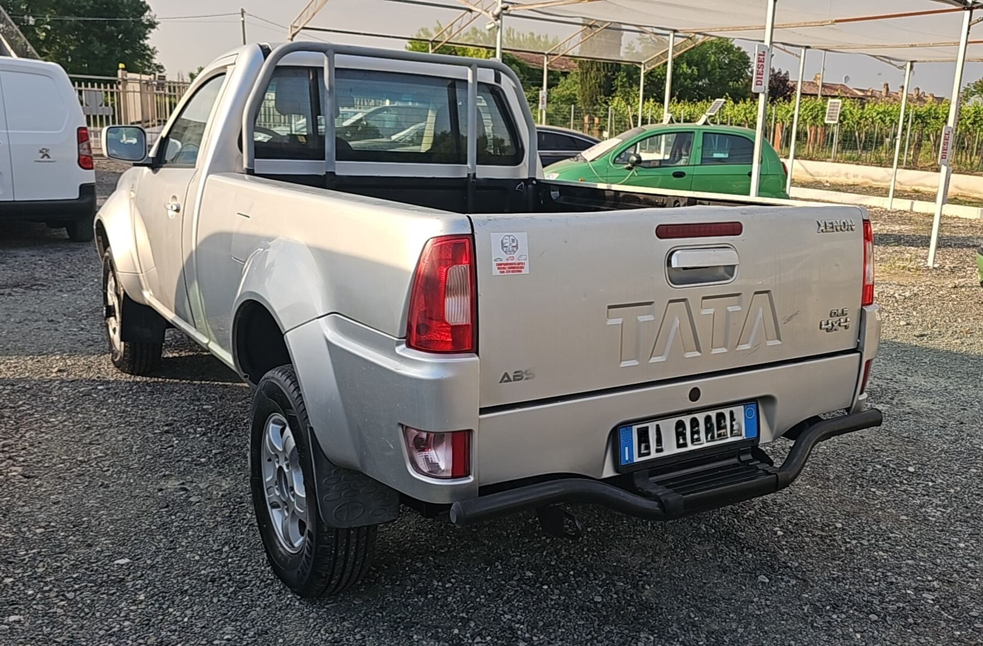 Tata Xenon