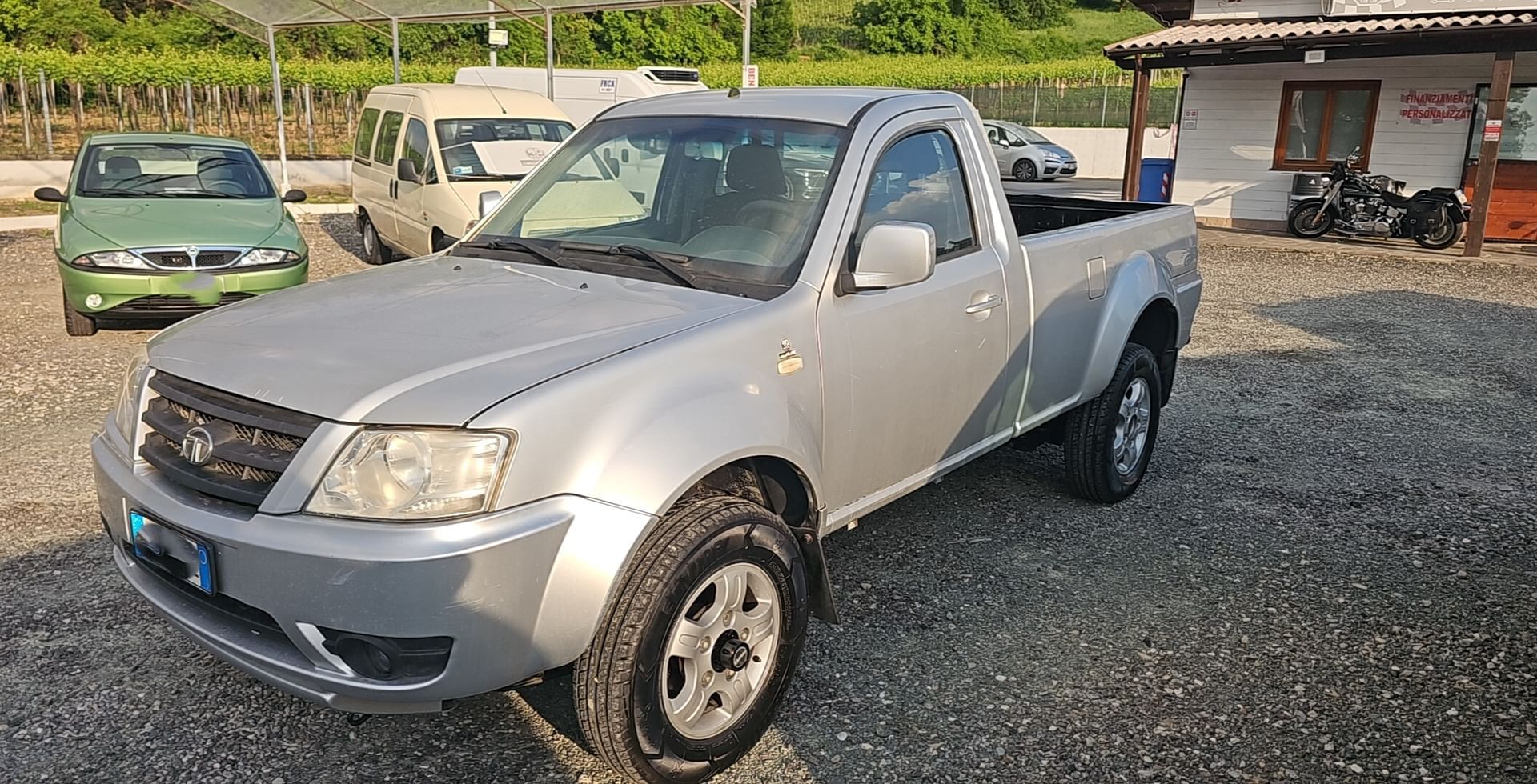 Tata Xenon