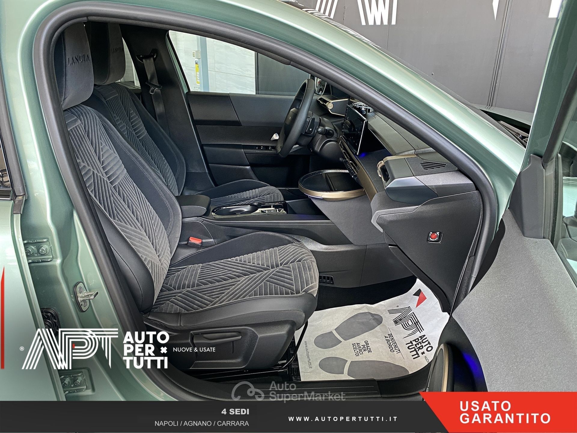 Lancia Ypsilon