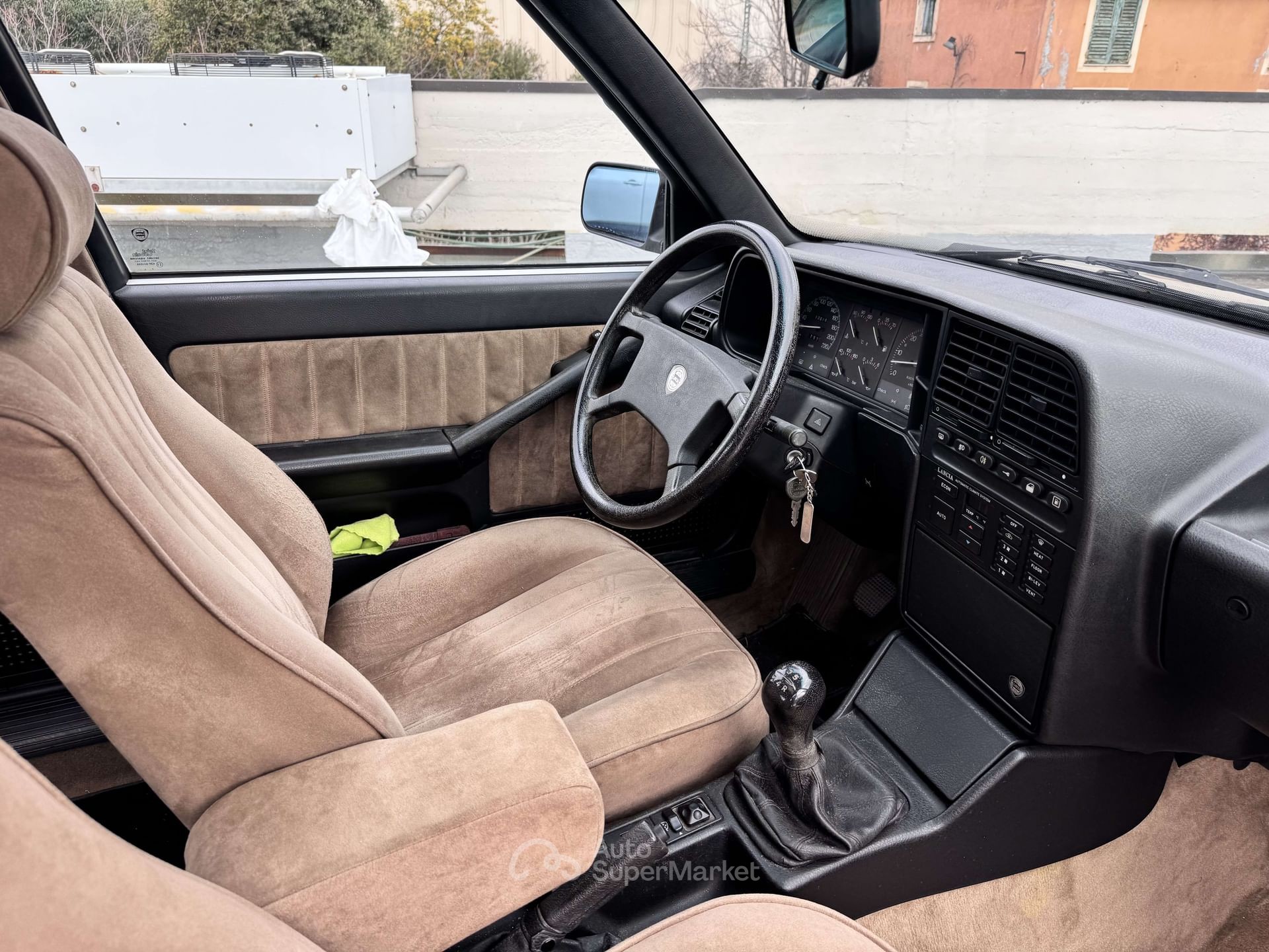 Lancia Thema