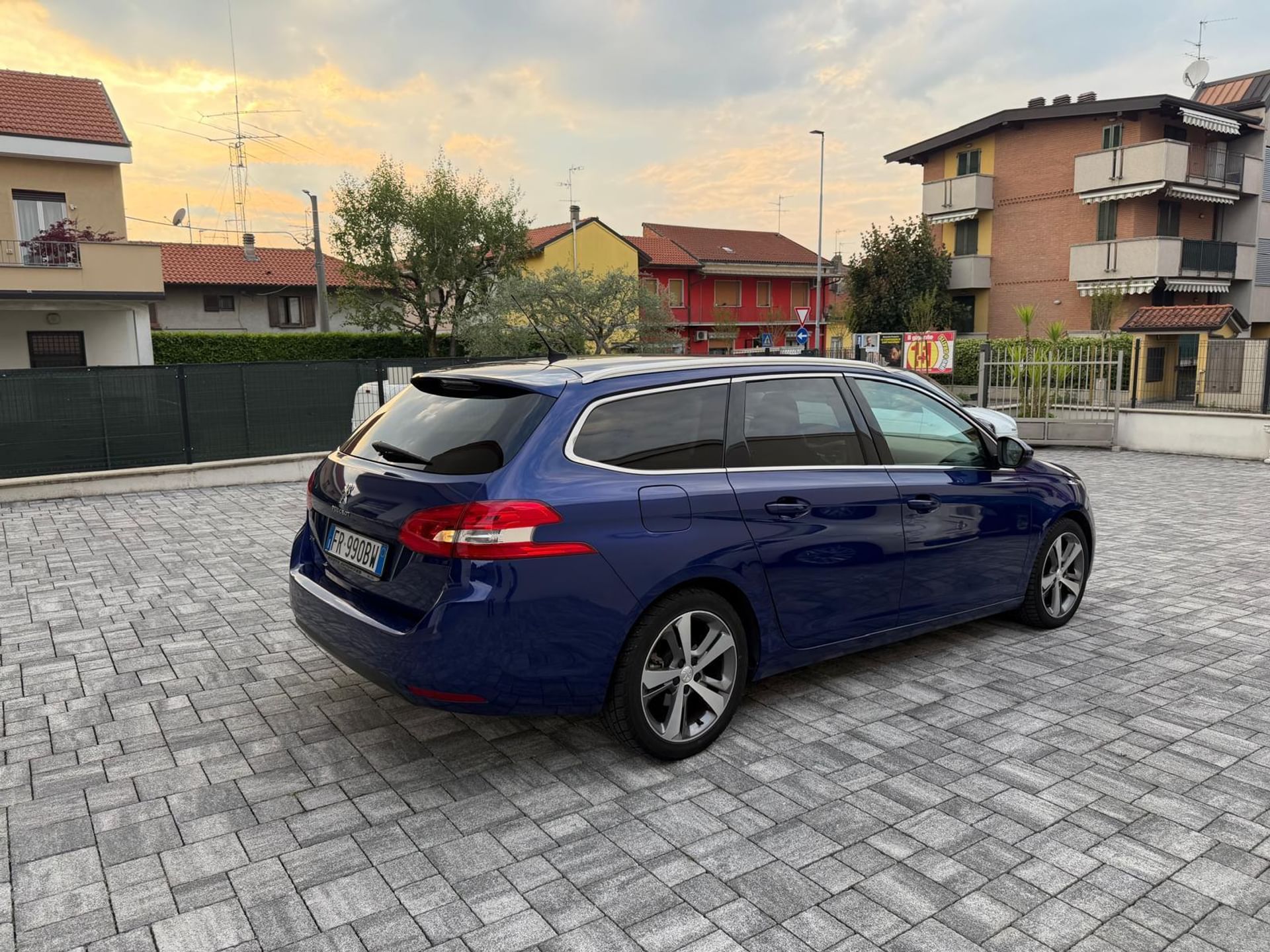 Peugeot 308