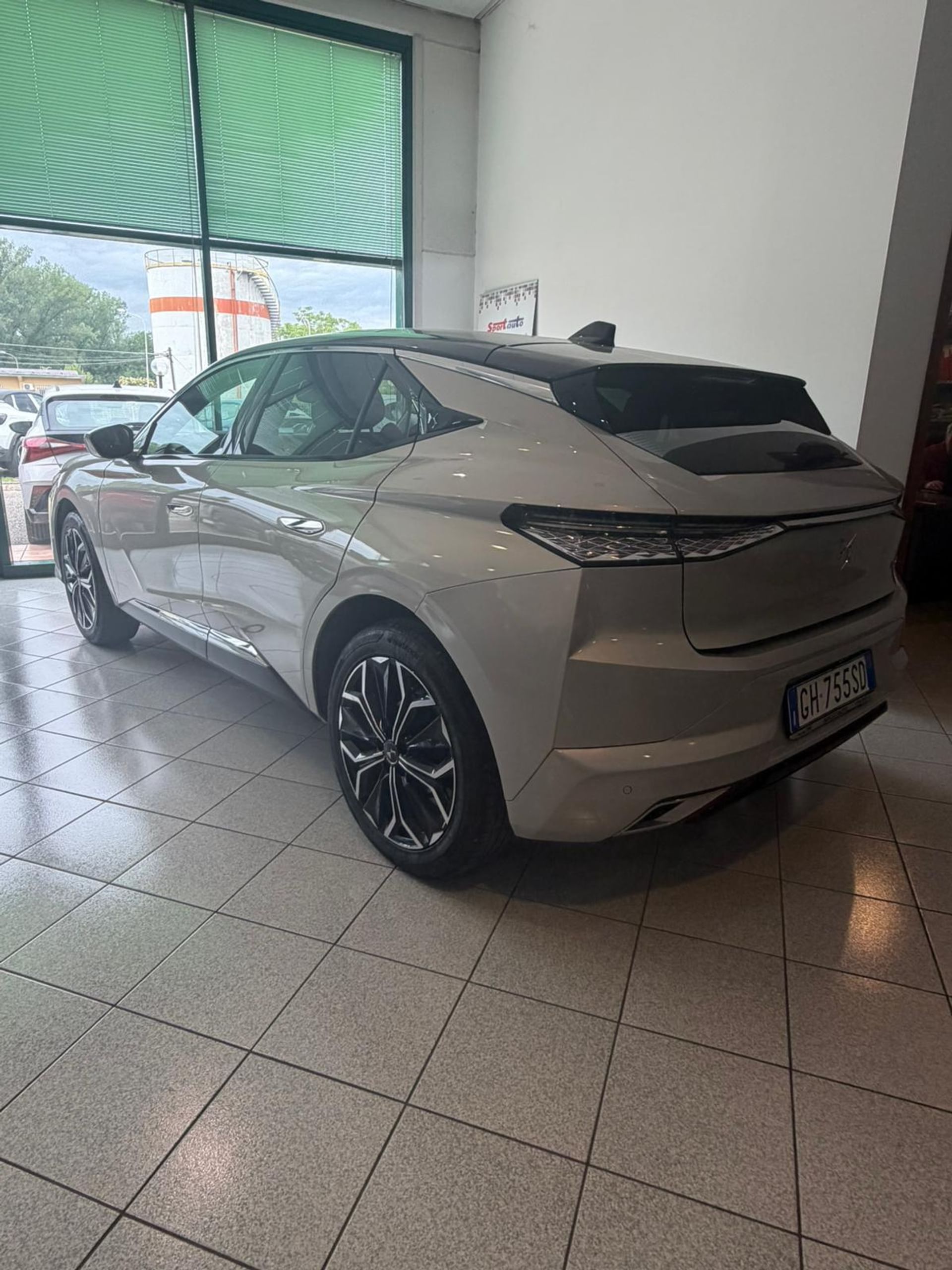 DS Automobiles DS 4