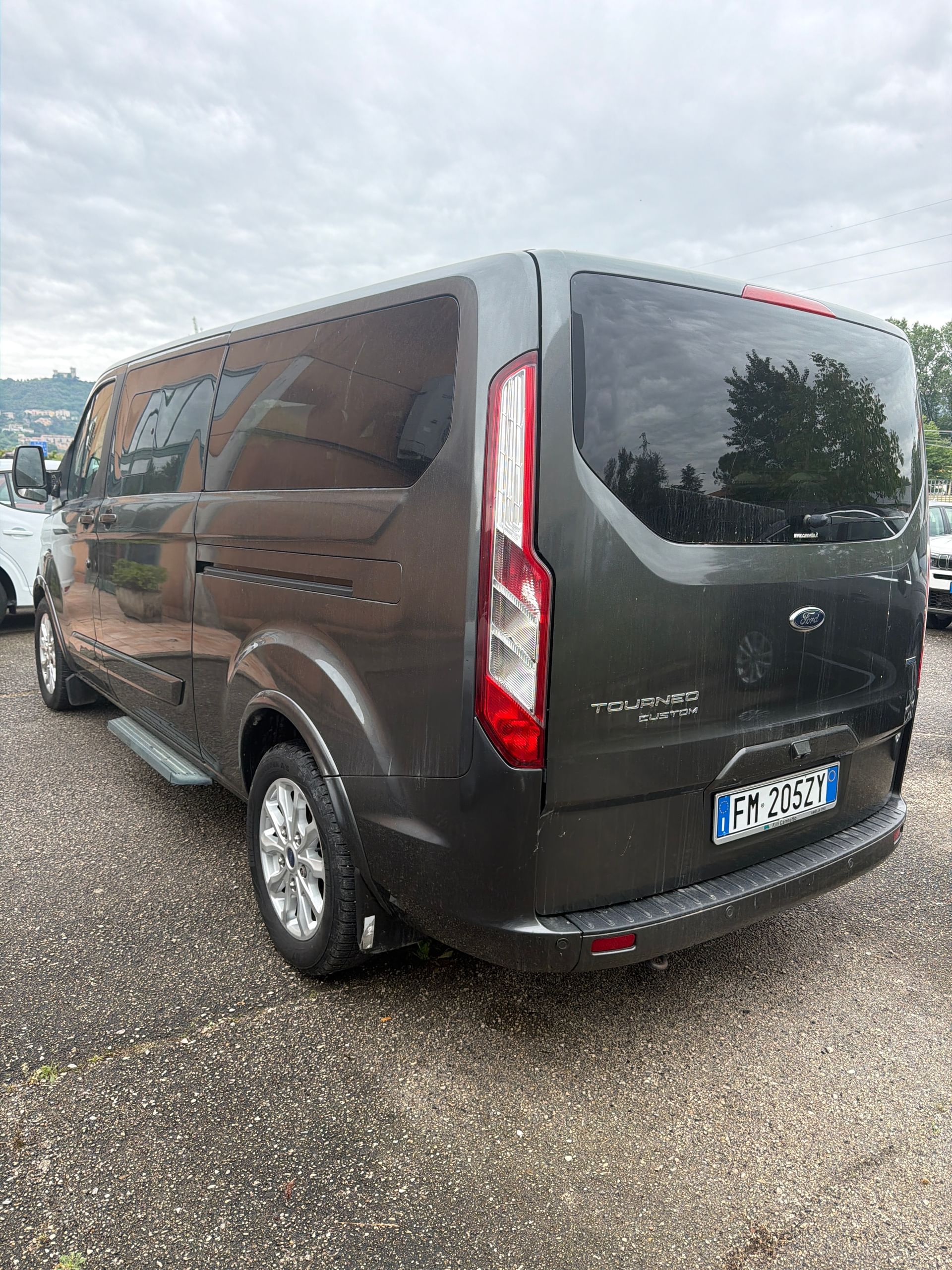 Ford Tourneo Custom
