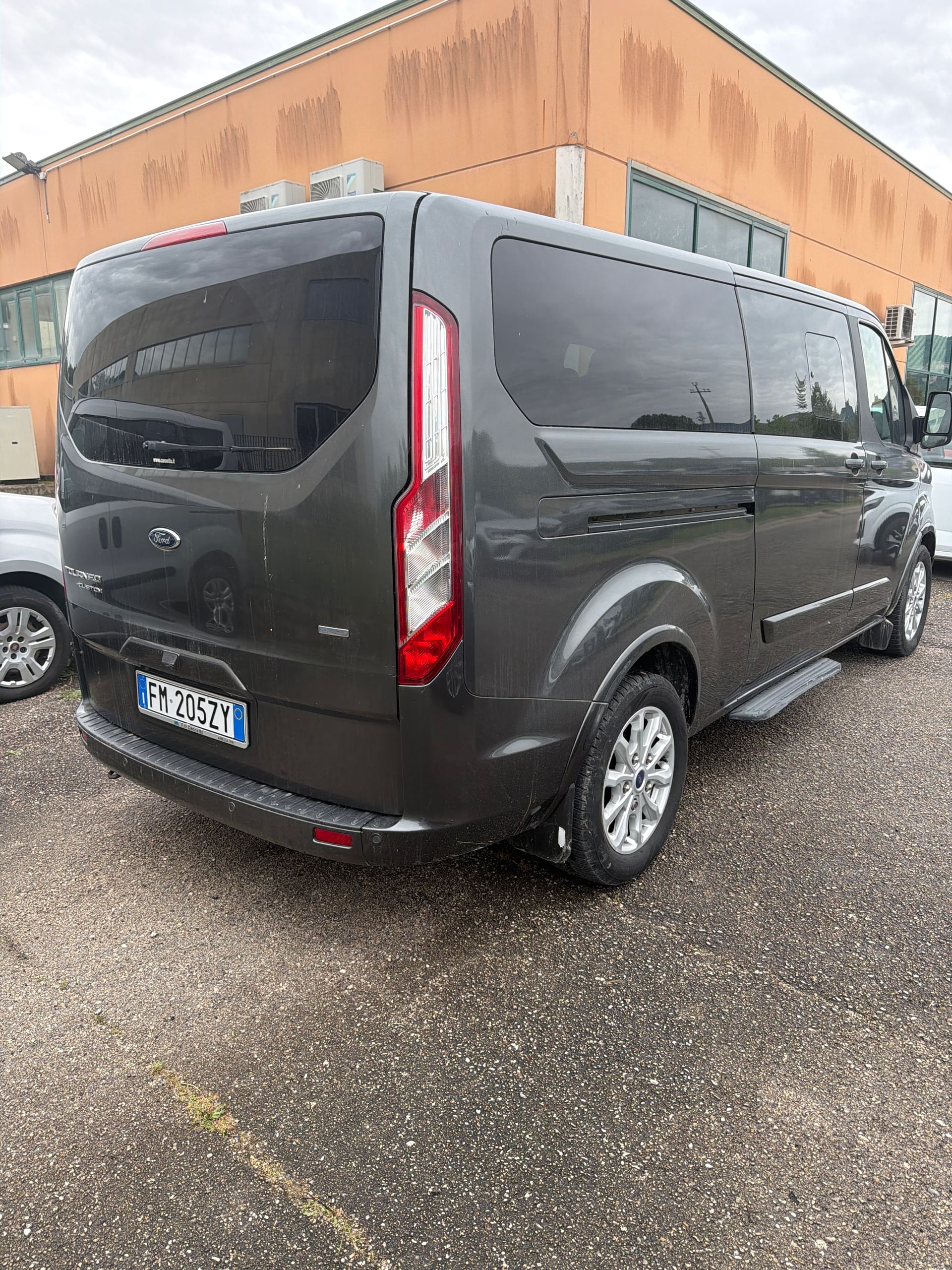 Ford Tourneo Custom
