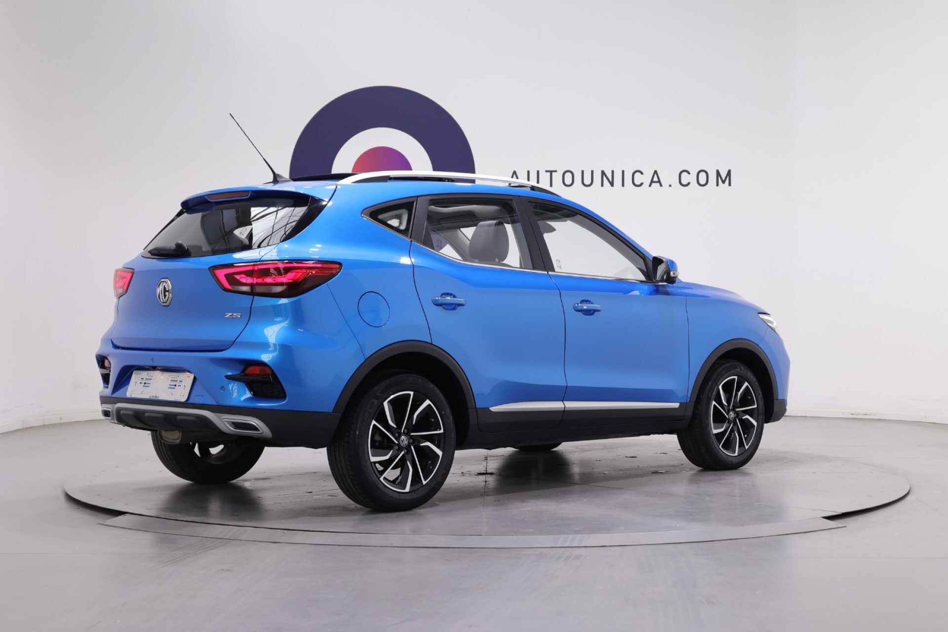 MG ZS