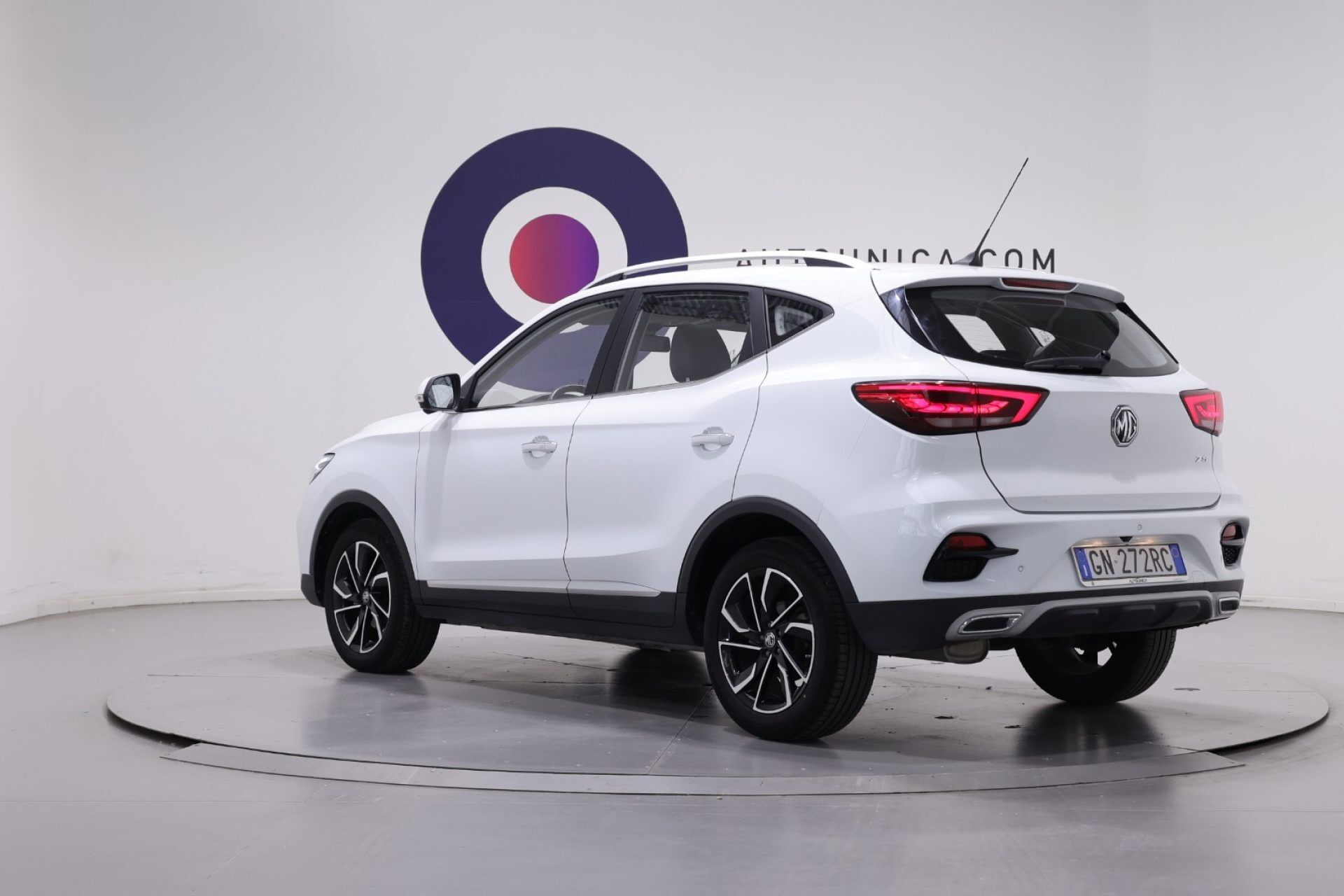 MG ZS