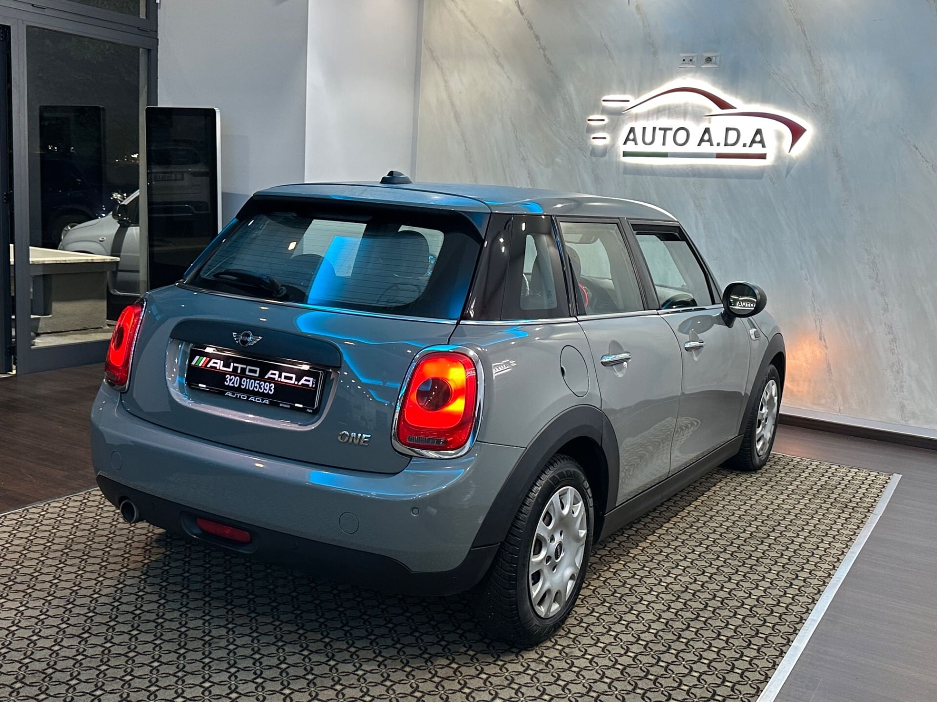 MINI 1.5 Cooper D Hype 5