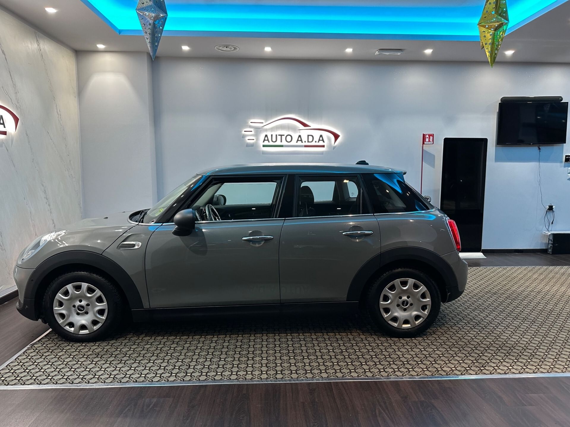 MINI 1.5 Cooper D Hype 5