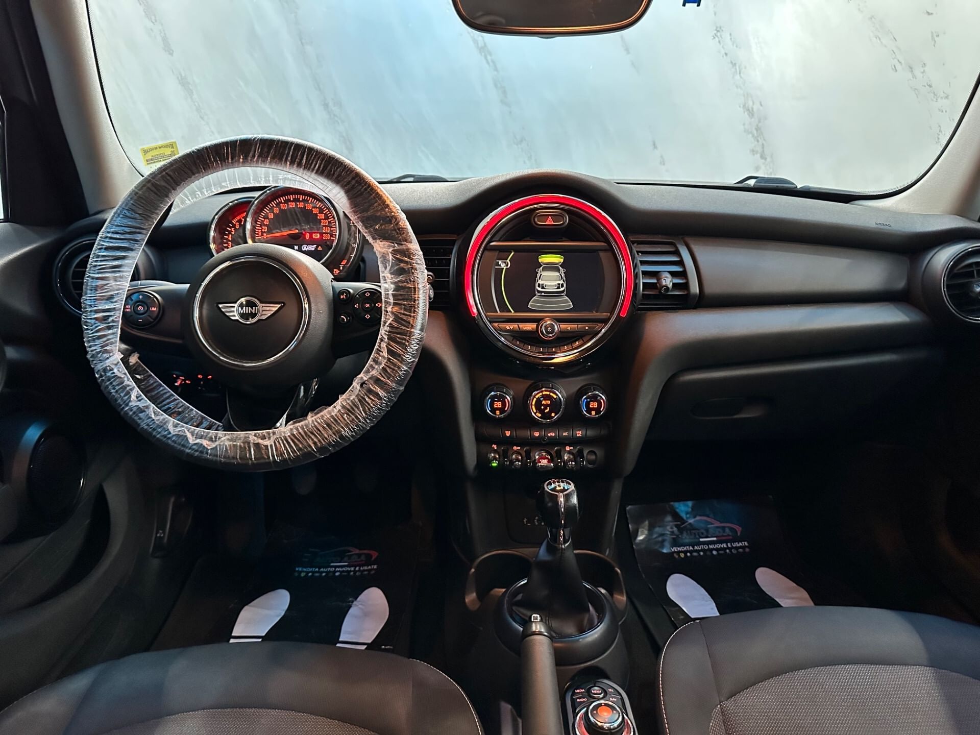 MINI 1.5 Cooper D Hype 5