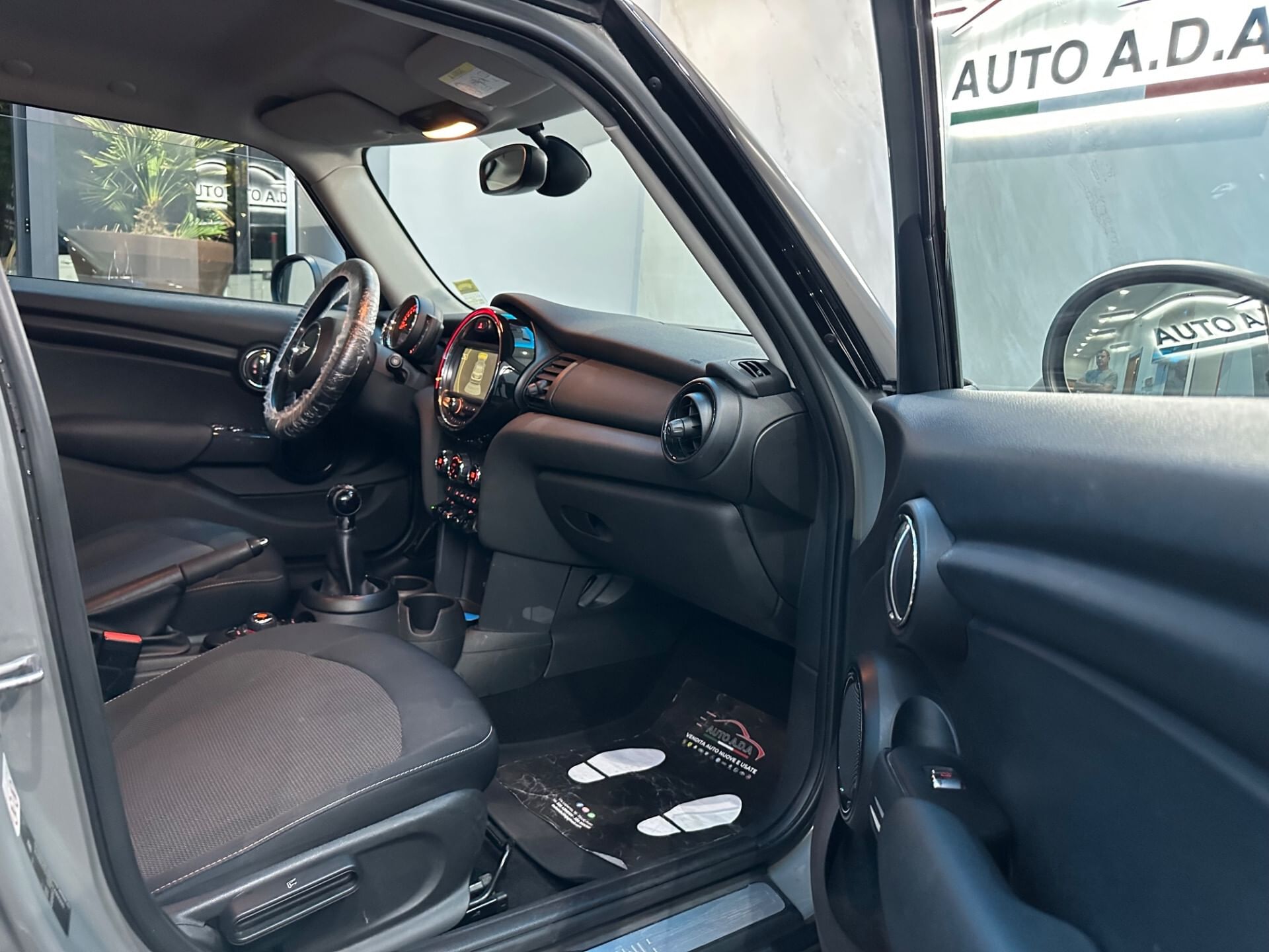 MINI 1.5 Cooper D Hype 5