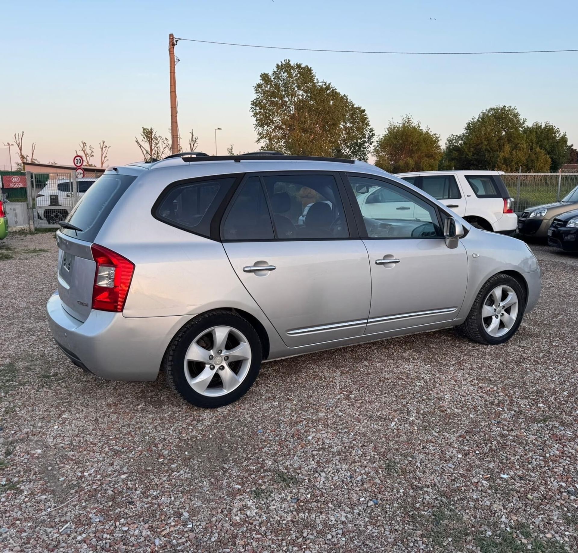 Kia Carens