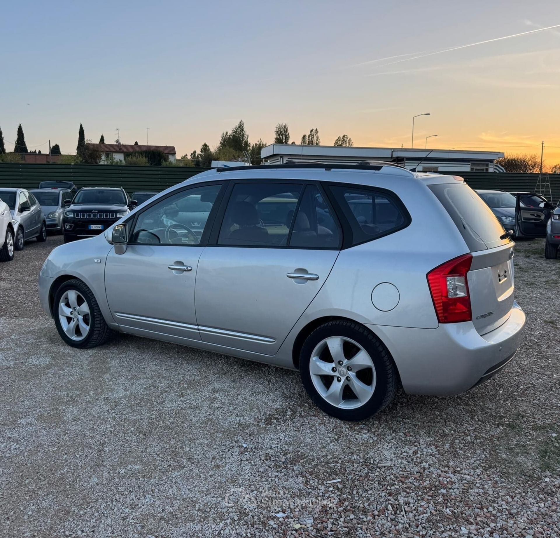 Kia Carens