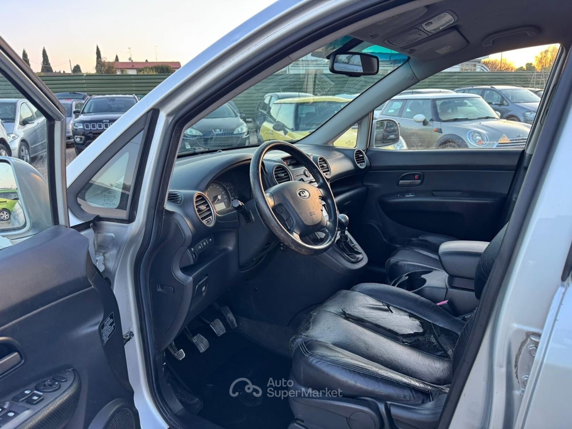 Kia Carens