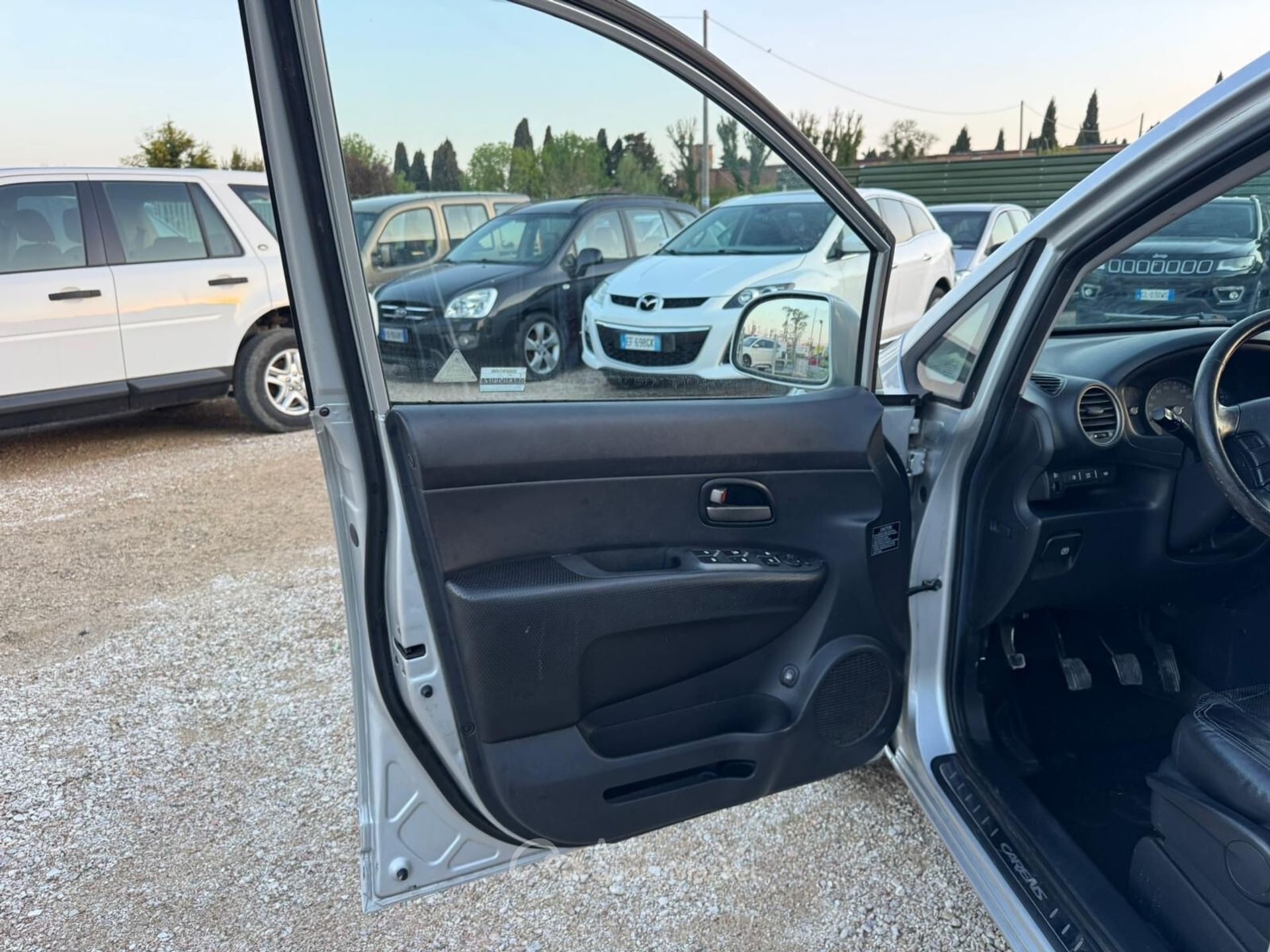 Kia Carens